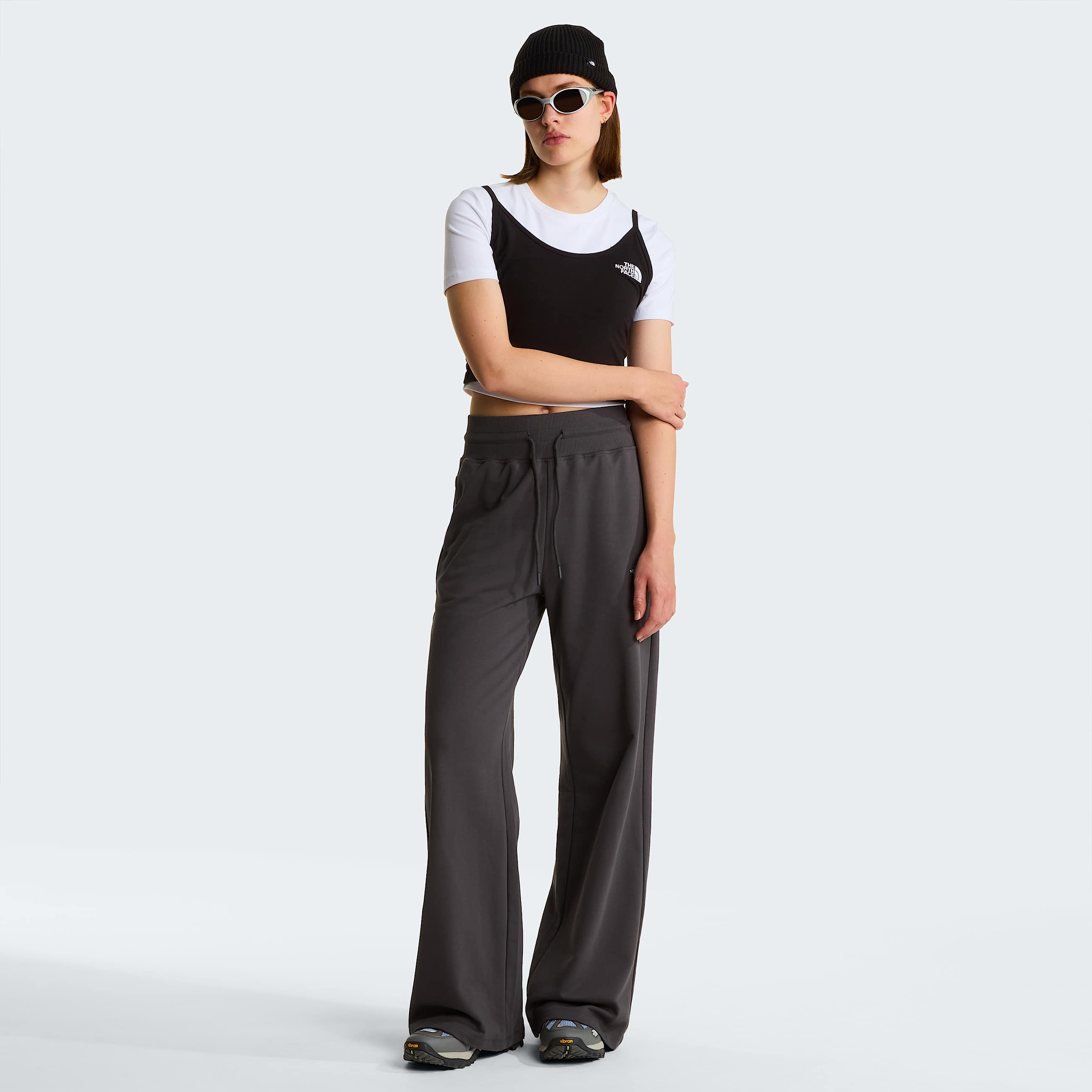 Womens Essential Light Wide Leg Joggers TNF Anthracite Grey ALT1