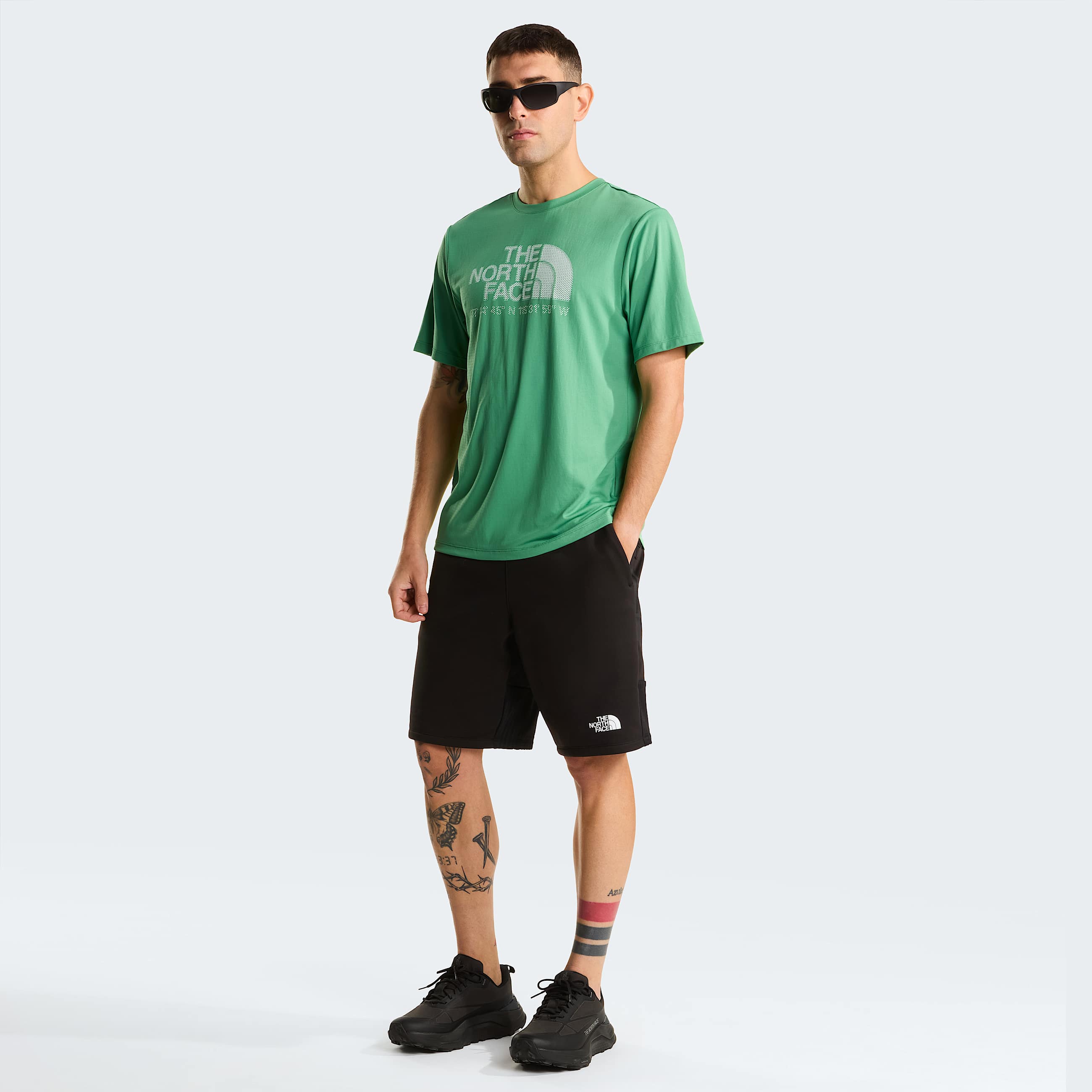 Tshirt 247 Logo Graphic pour homme TNF ALT1