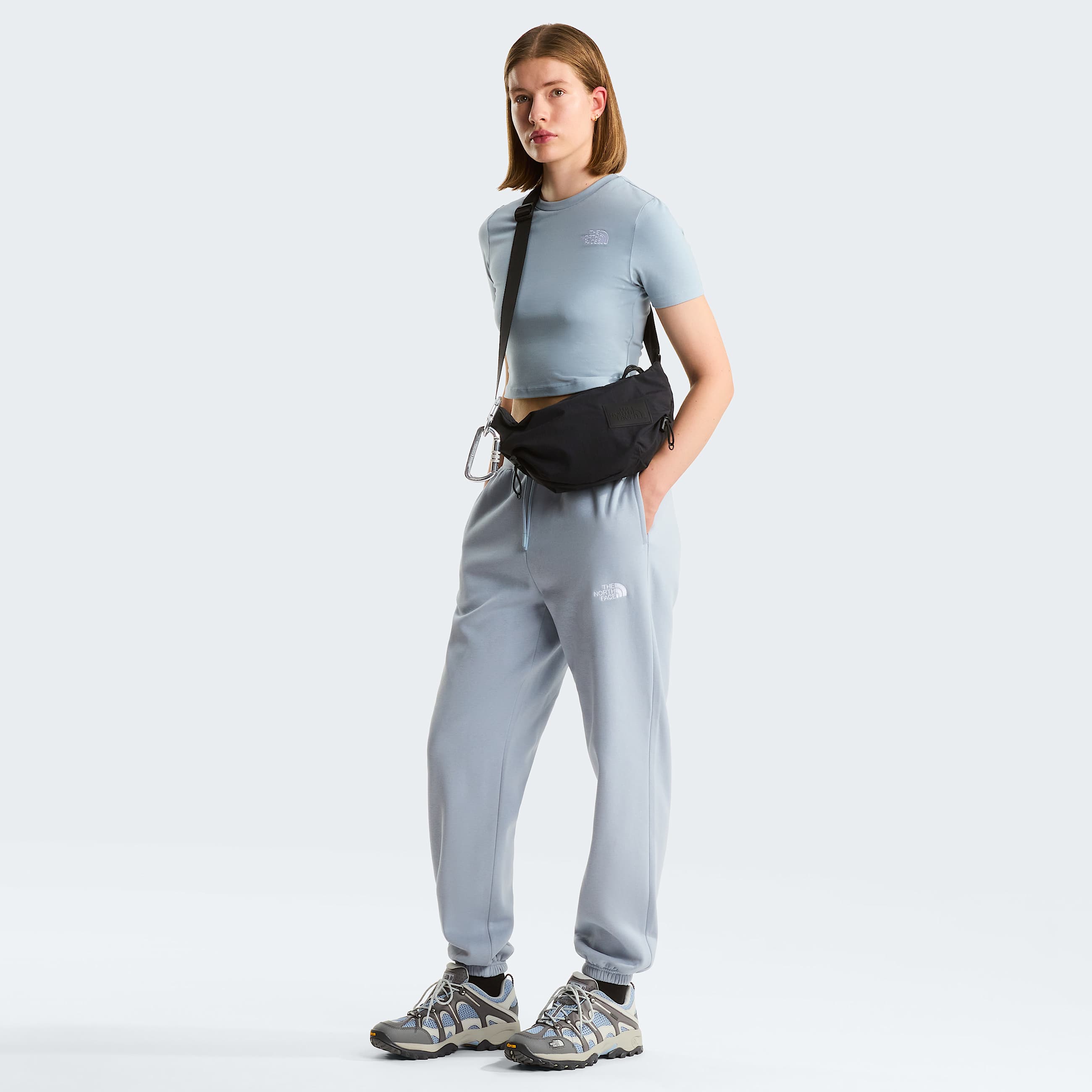 Womens Essential Relaxed Straight Joggers TNF Frost Grey ALT1