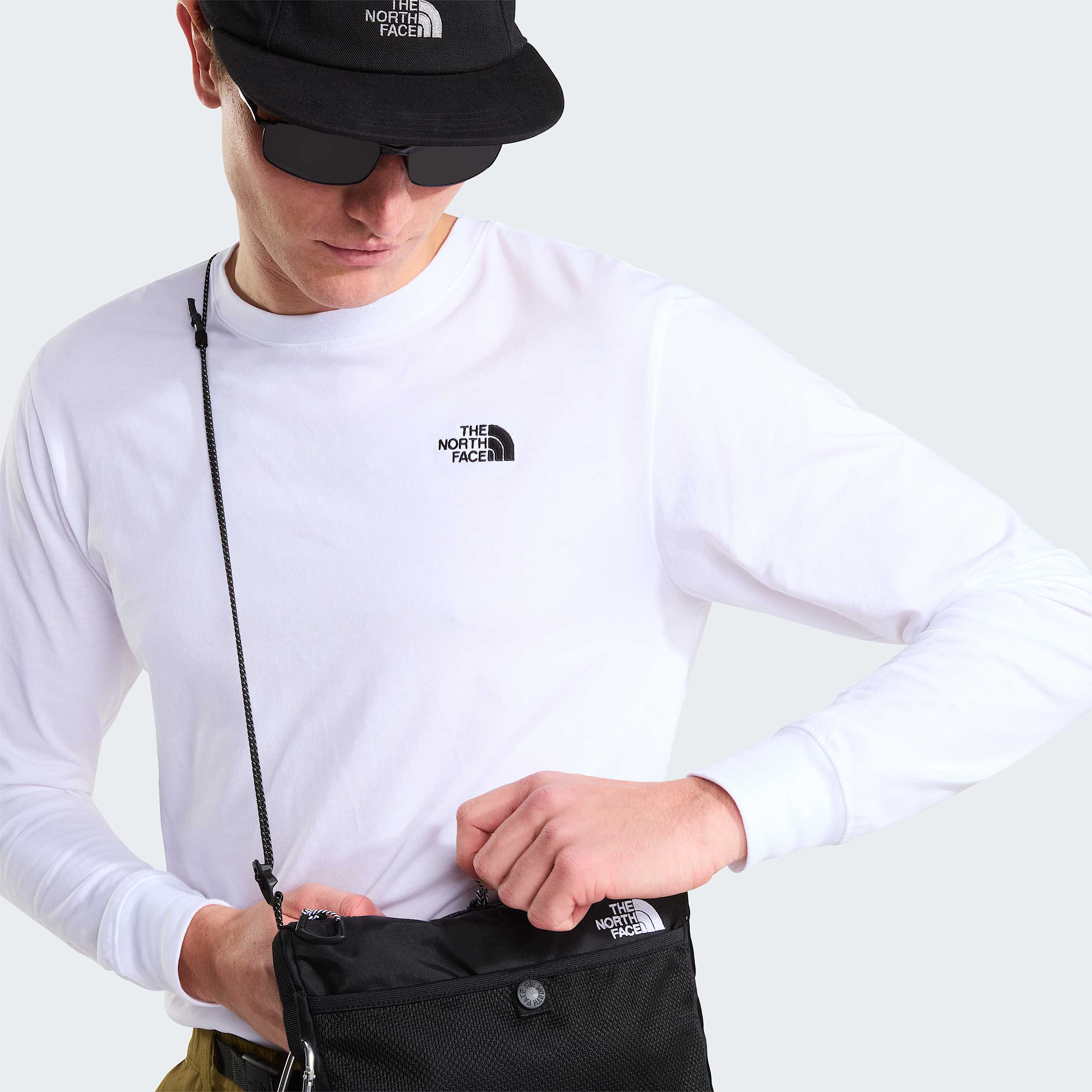 Evolution Simple Dome Regular LongSleeve TShirt M TNF ALT5