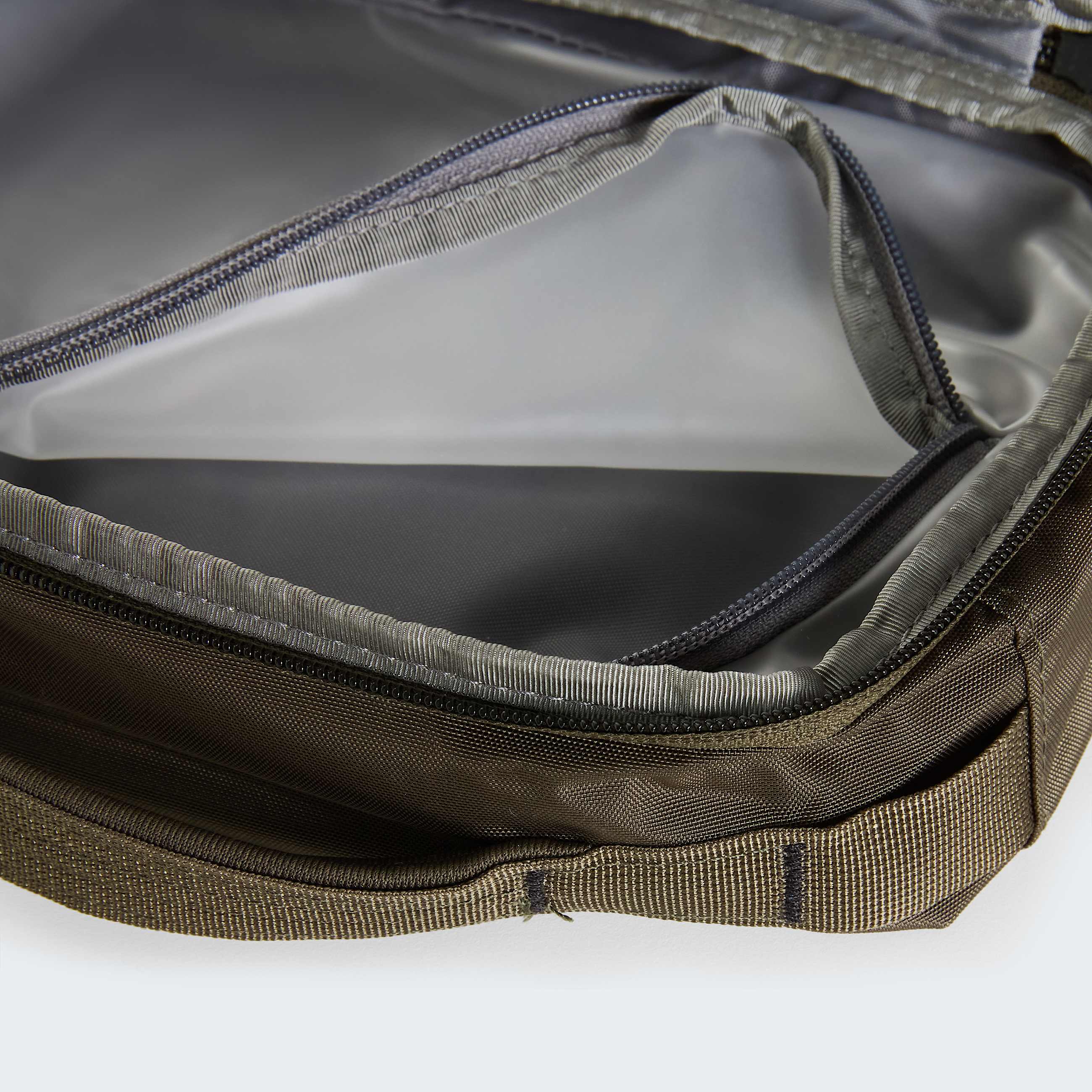 Base Camp Voyager Waschbeutel TNF New Taupe GreenTNF BlackNPF ALT3