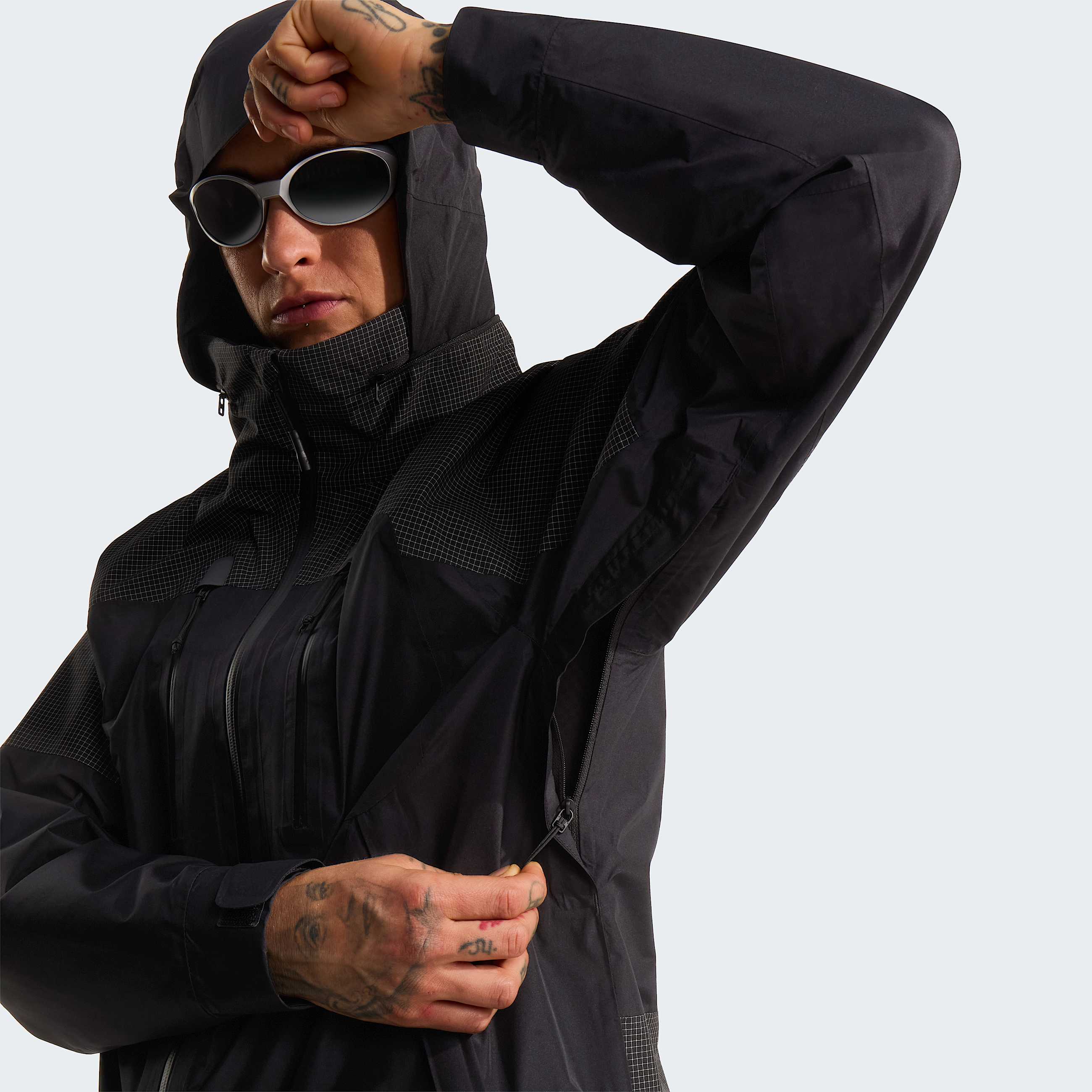 Womens Hike Devils Thumb GORETEX Jacket TNF ALT7