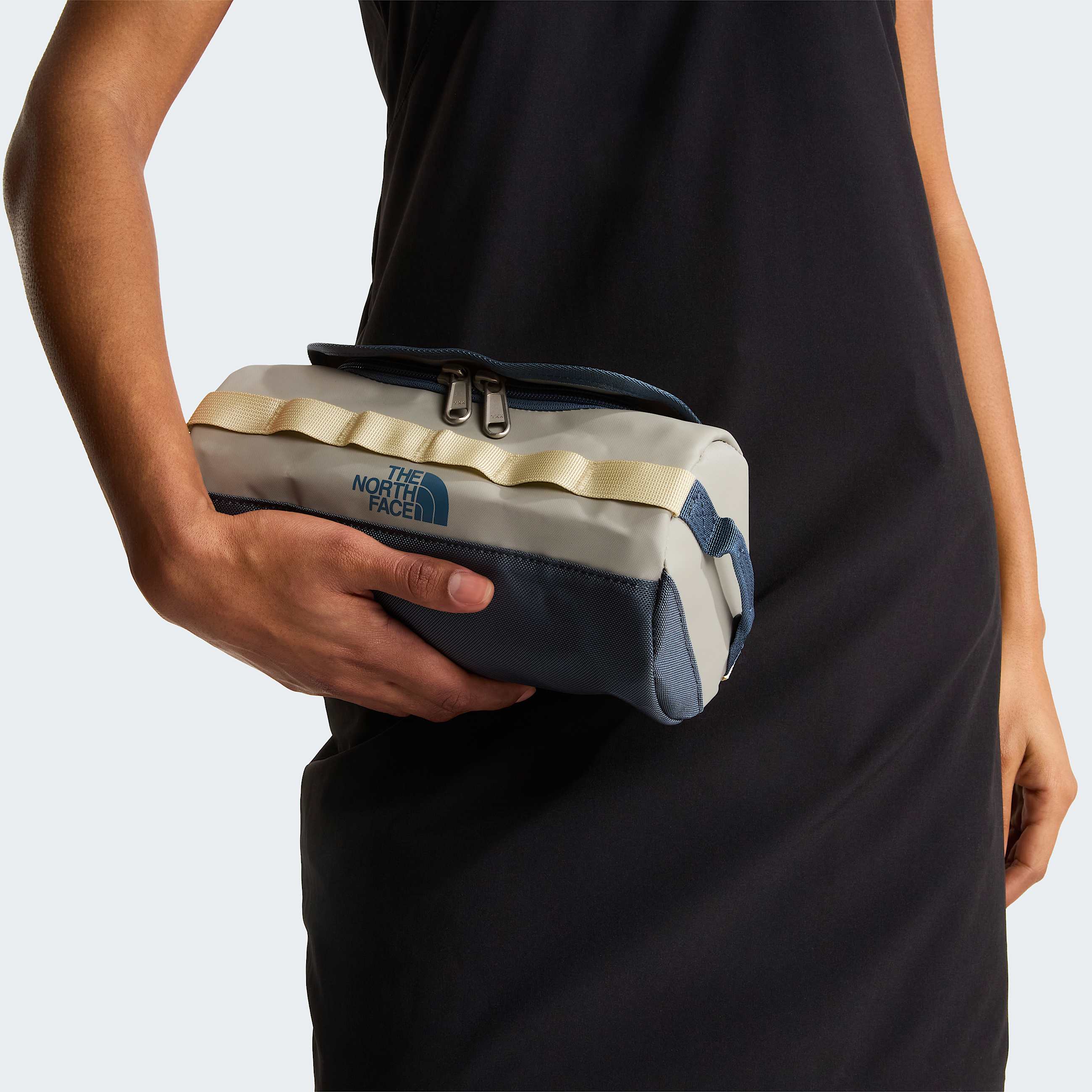 Beauty case da viaggio Base Camp  S TNF ALT1