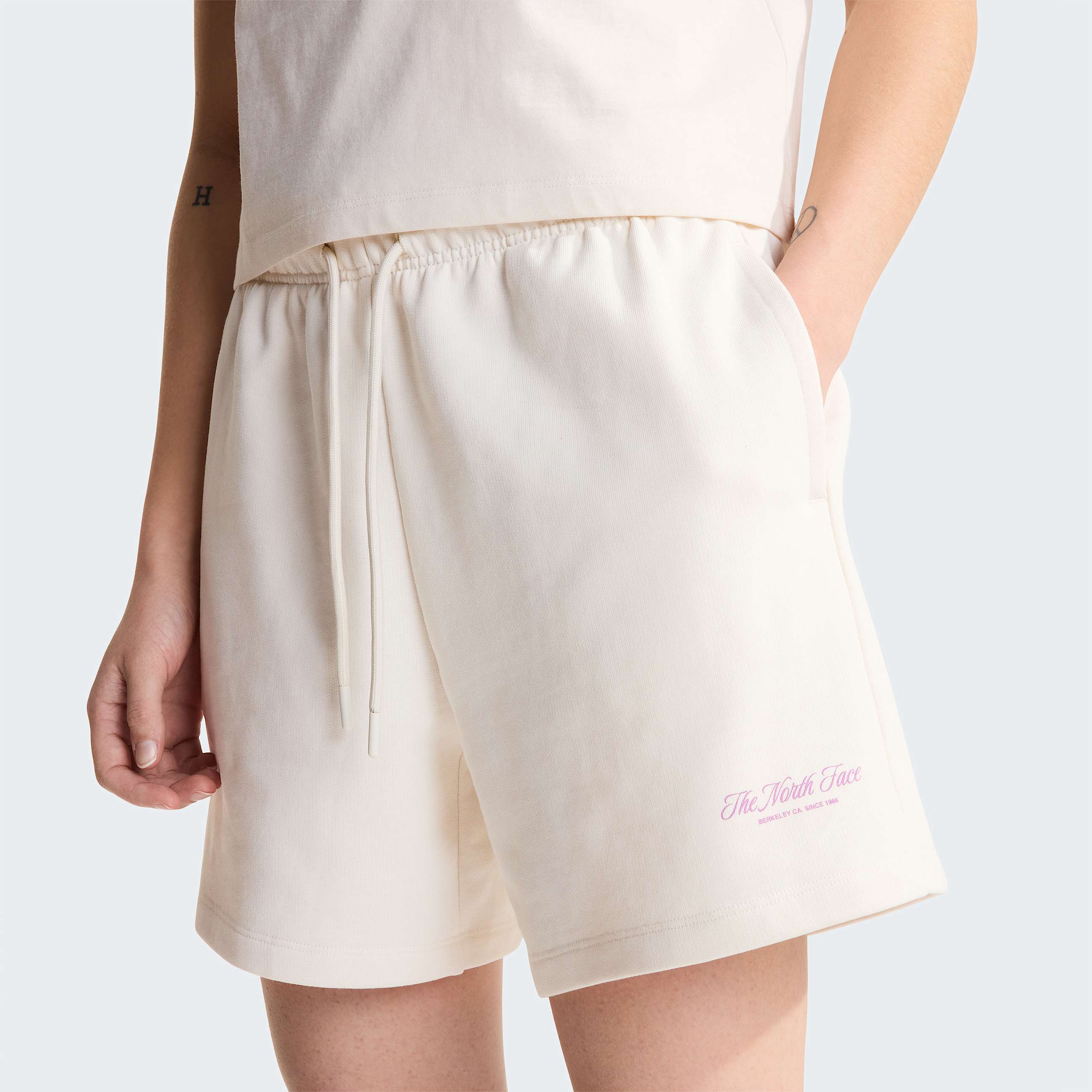 Womens Inspire Exploration Relaxed Shorts TNF White DuneHushed Lavender ALT4