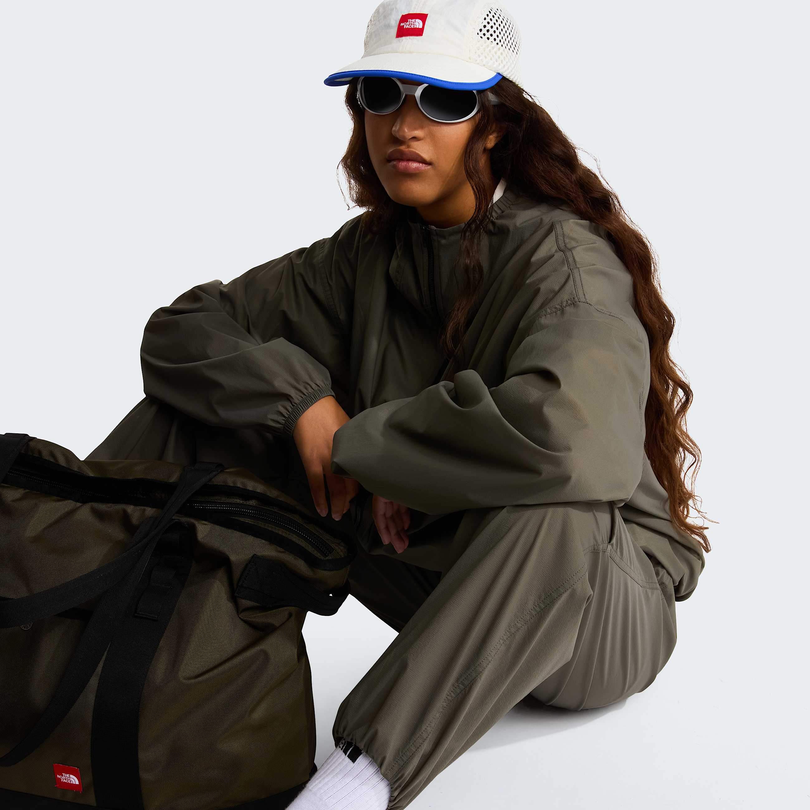 Unisex Red Box Packable Hooded Wind Jacket TNF ALT21