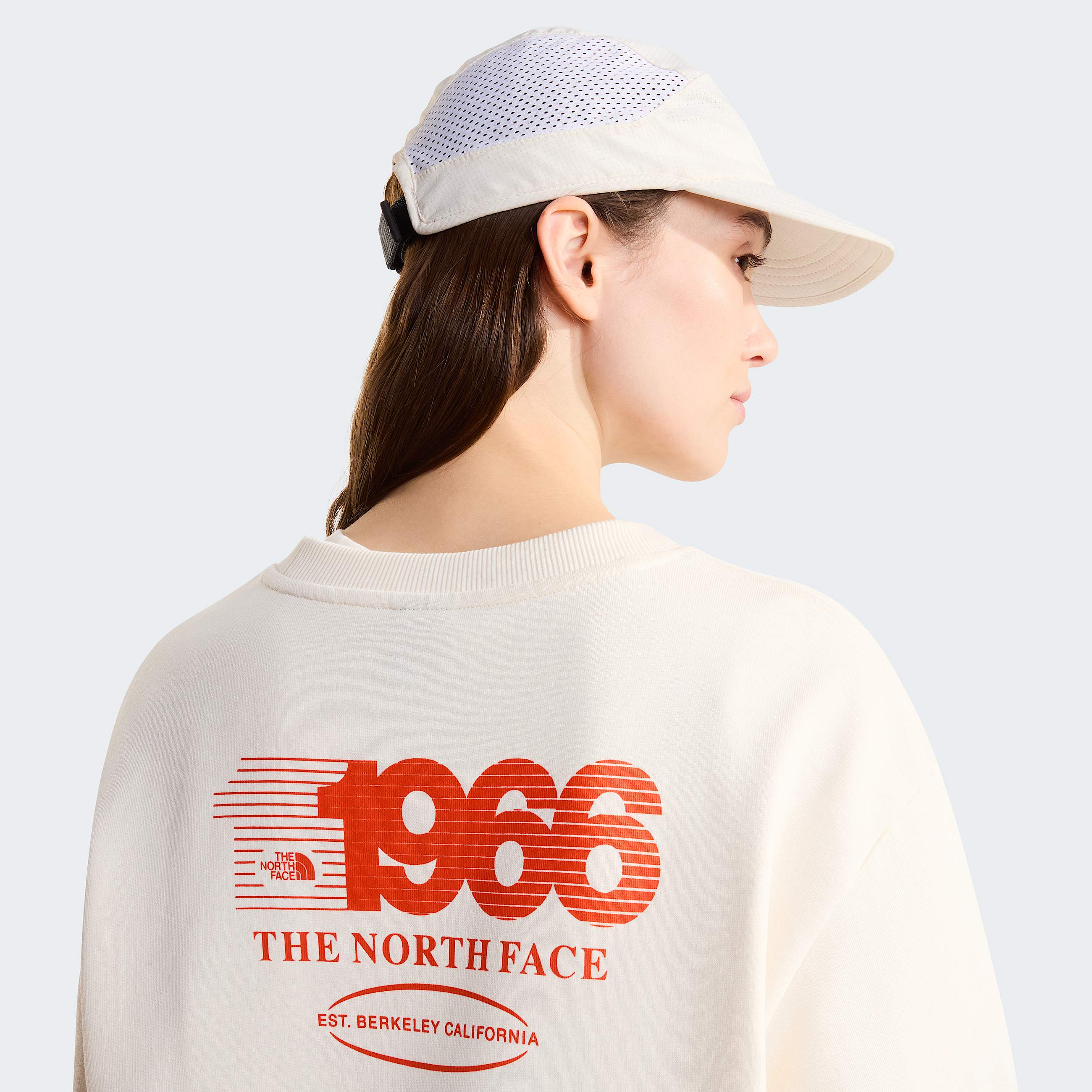 Uniseks Track Relaxed Sweatshirt TNF White DuneLava Red ALT15