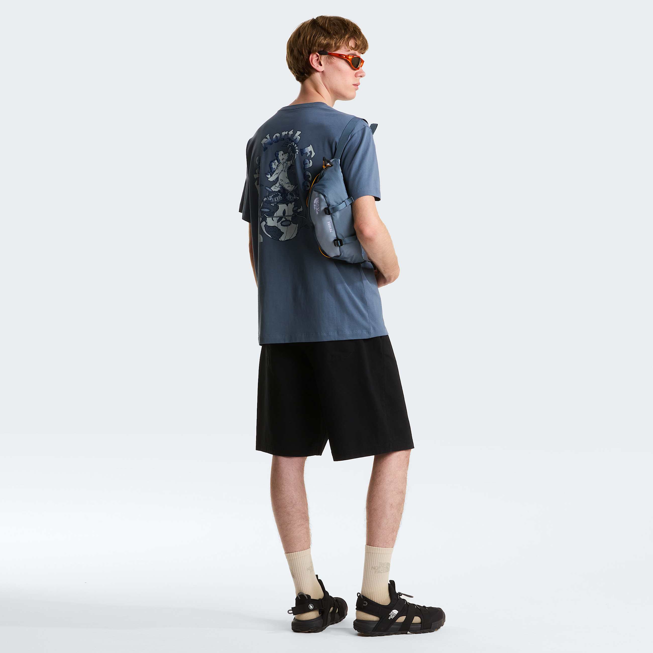 Retro Earth relaxt geschnittenes TShirt mit Grafik fr Herren TNF ALT2