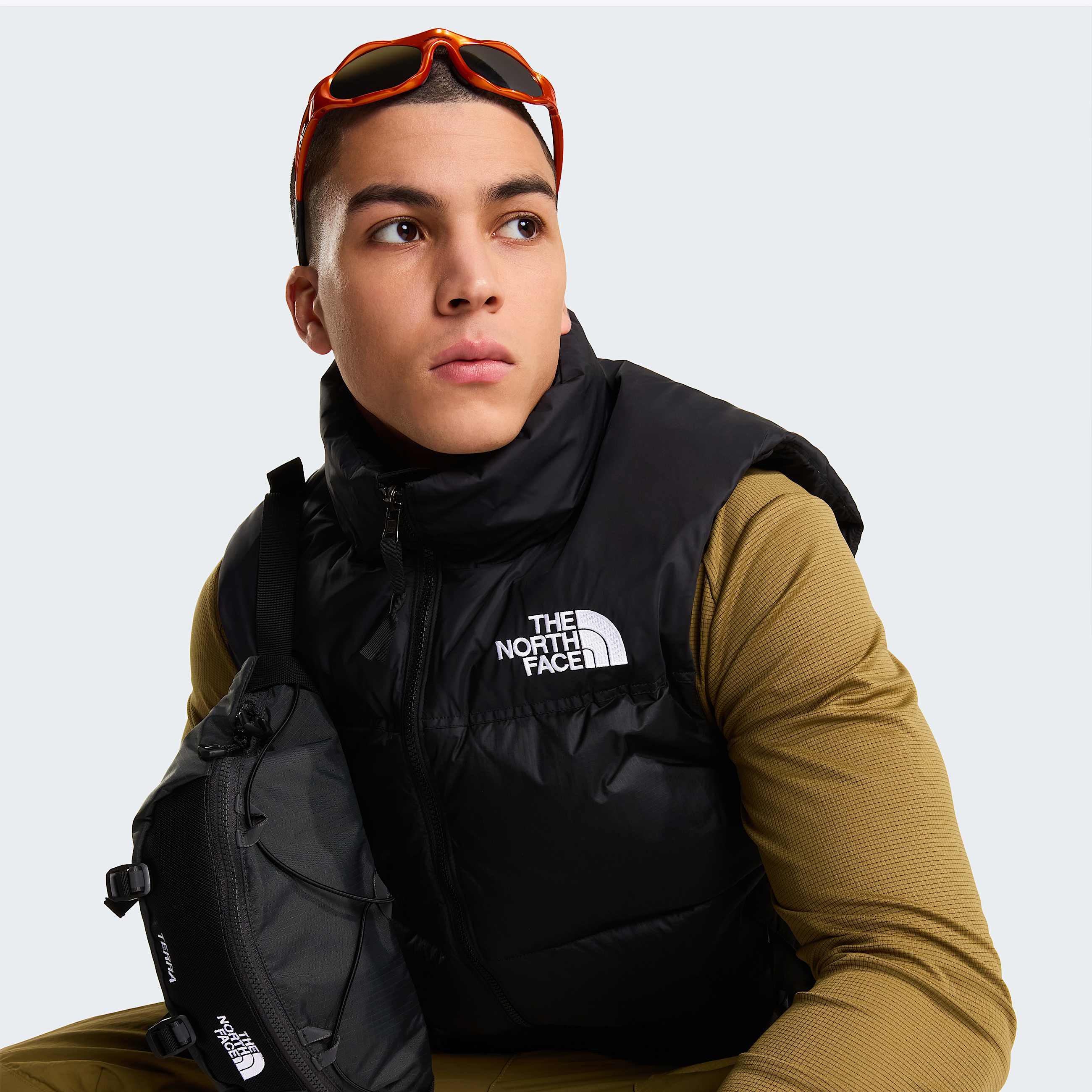 Mens 1996 Retro Nuptse Gilet TNF TNF BlackRecycled Down ALT10