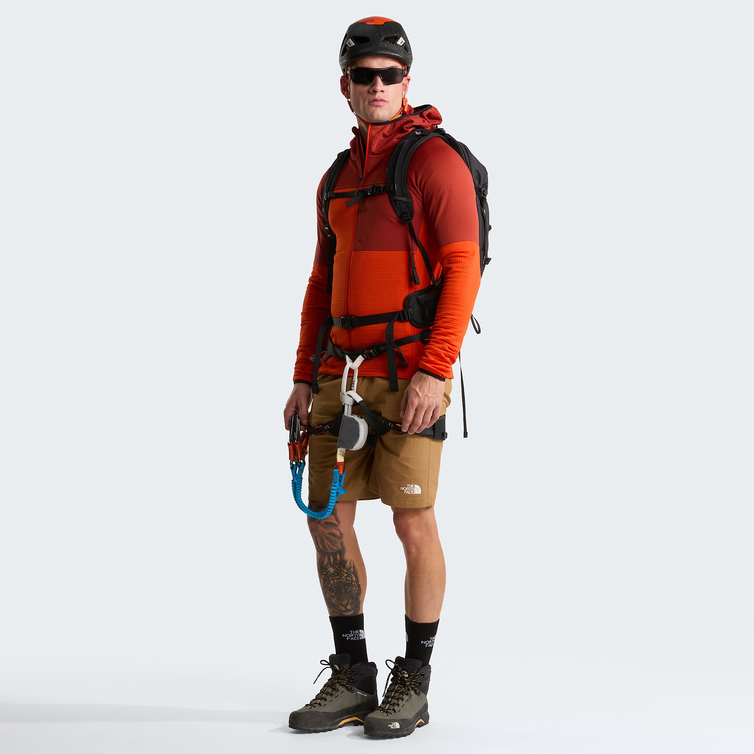 Mens Verto GORETEX Alpine Mid Boots TNF New Taupe GreenSummit Gold ALT3