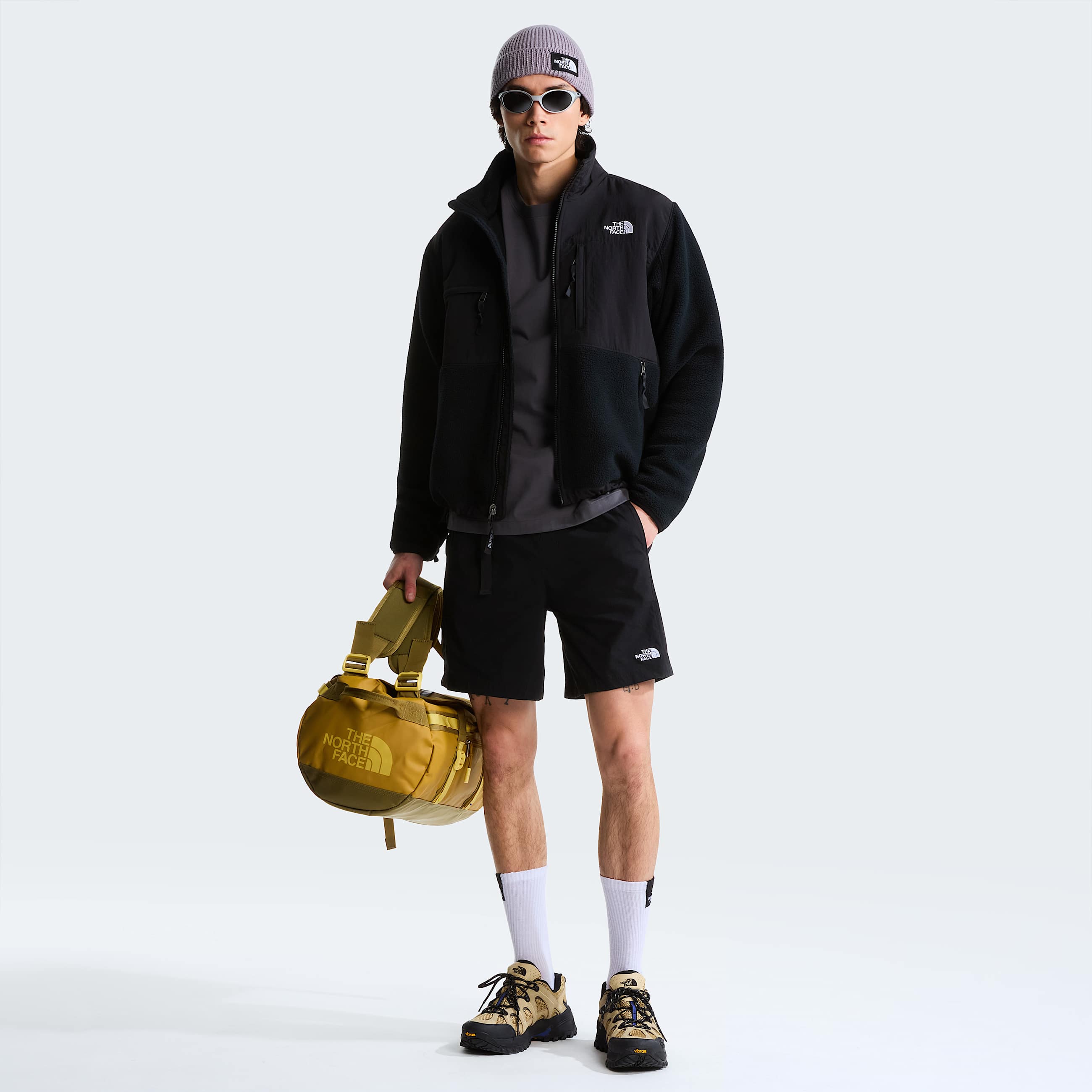 Mens Retro Denali Jacket TNF ALT1