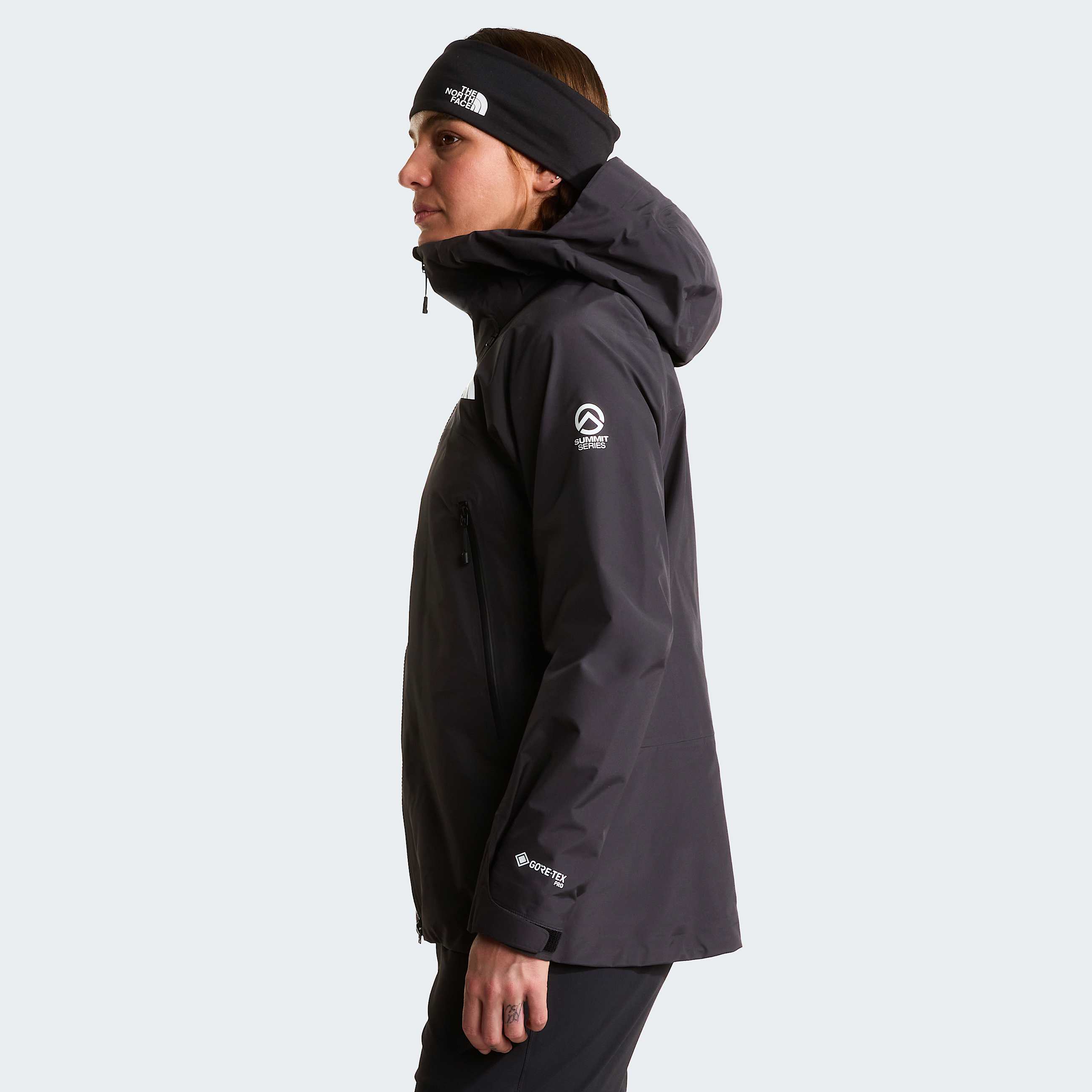 Womens Summit Cayesh GORETEX Pro Jacket TNF TNF Black ALT2