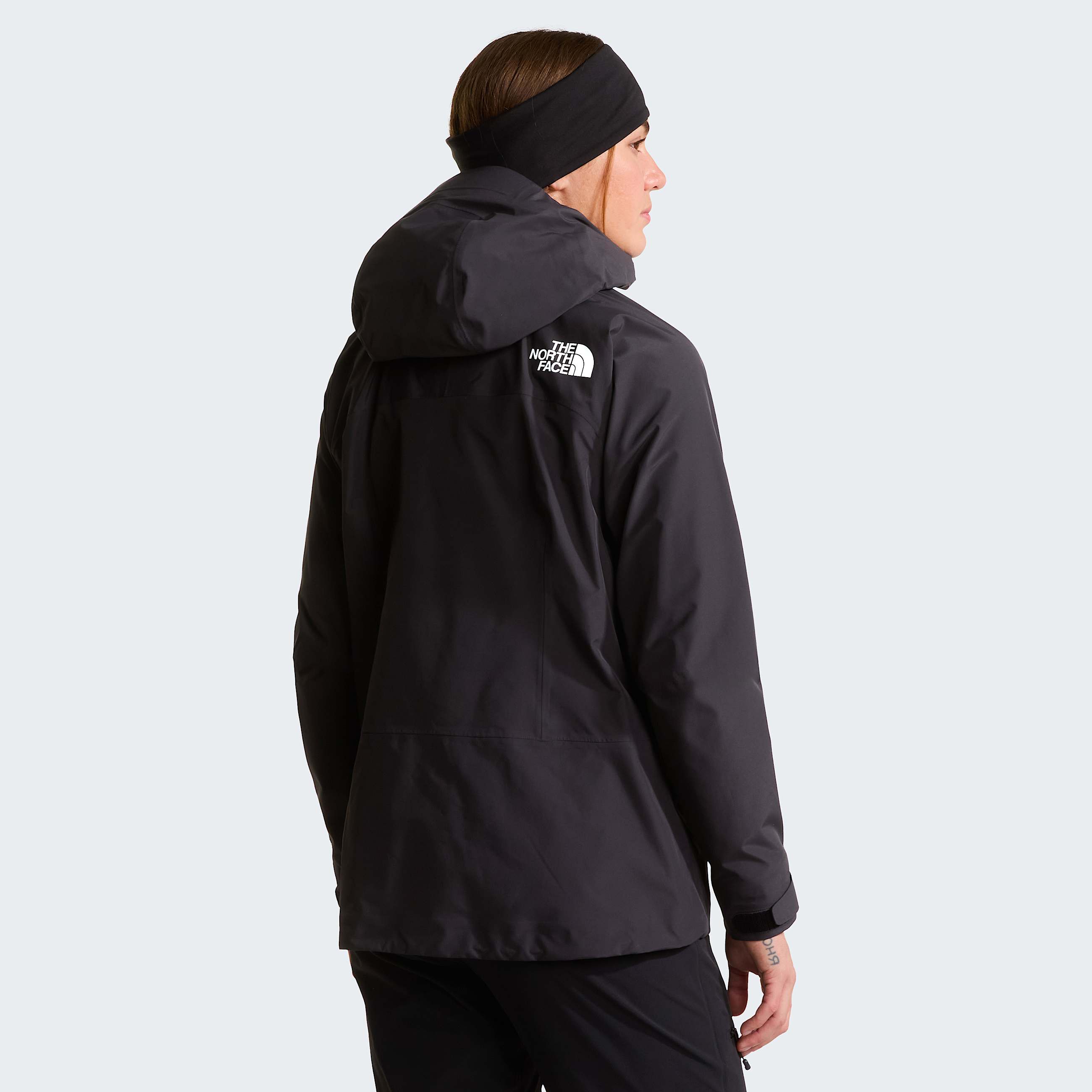 Womens Summit Cayesh GORETEX Pro Jacket TNF TNF Black ALT3