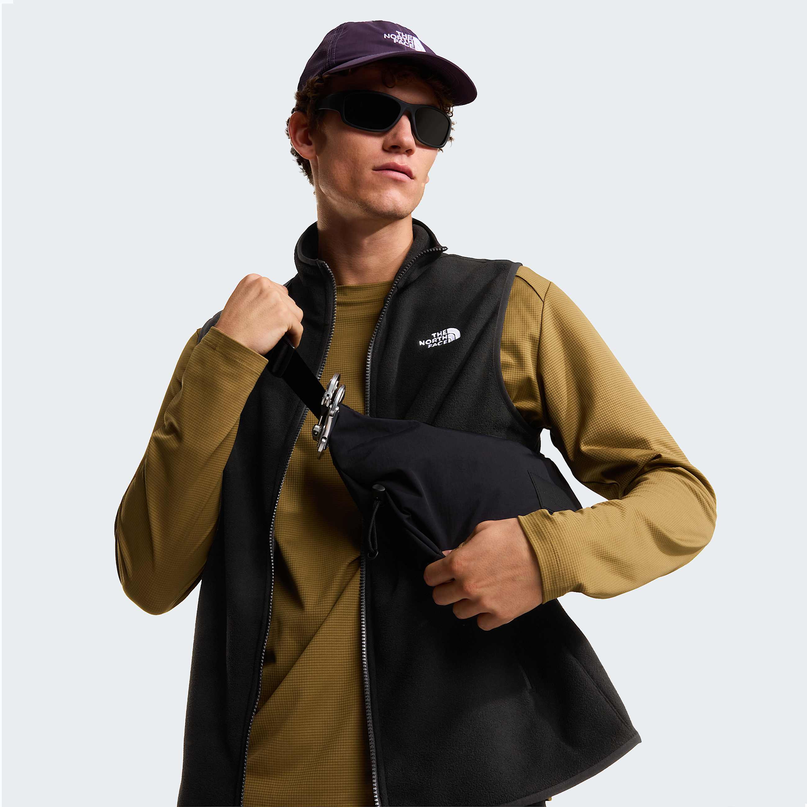Mens Glacier Fleece Vest TNF TNF Black ALT7