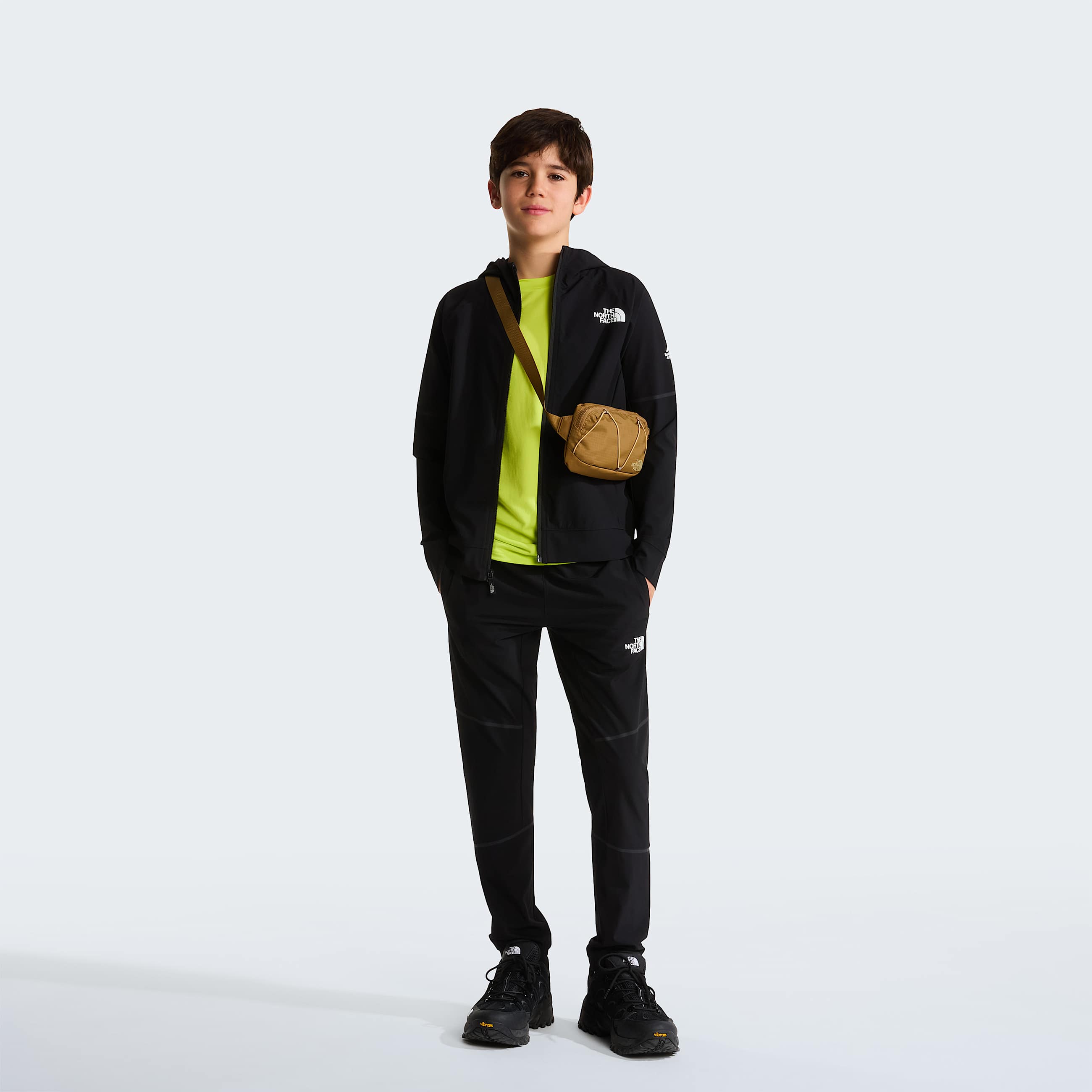 Teens Mountain Athletics Woven Jacket TNF TNF Black ALT1