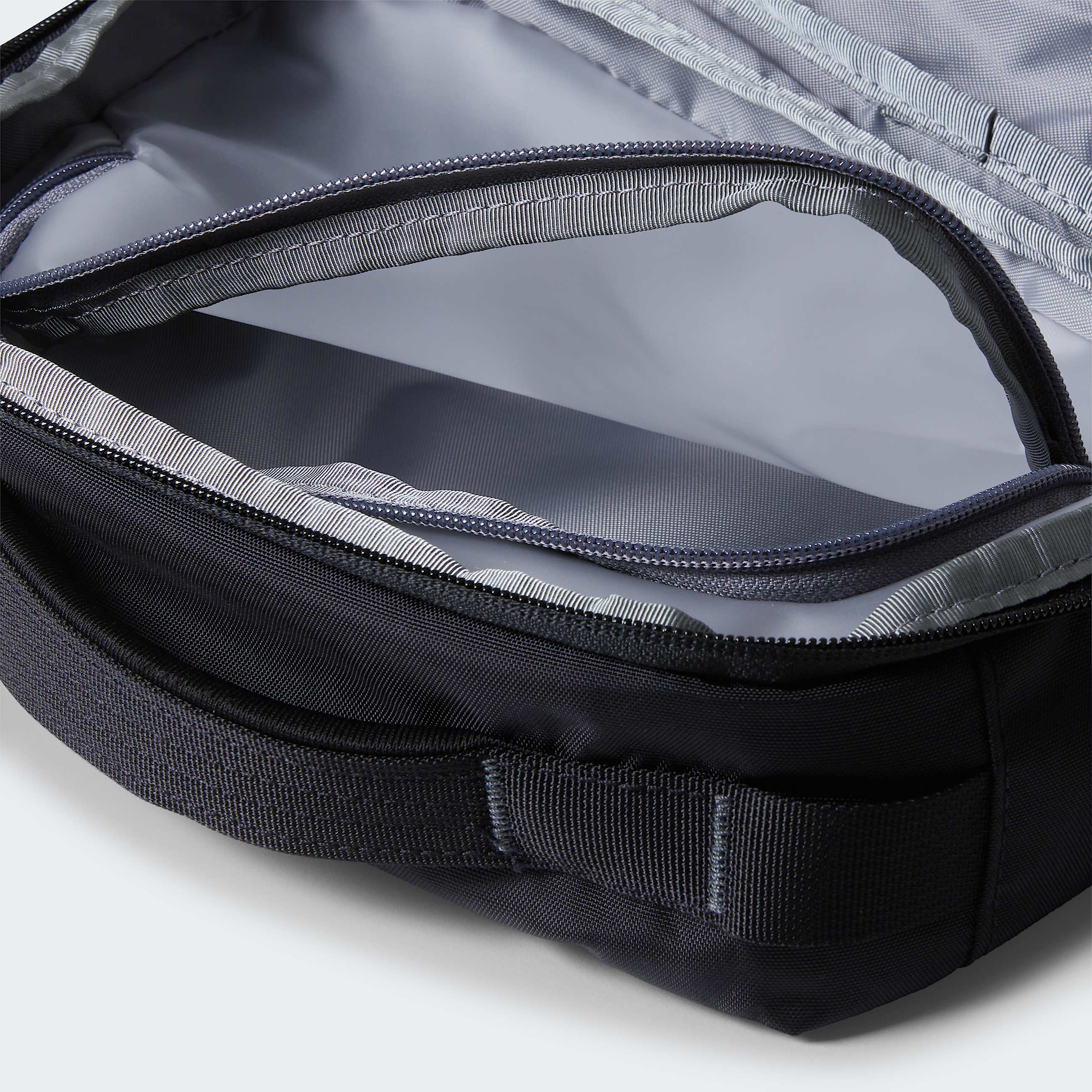 Base Camp Voyager Wash Bag TNF TNF BlackAsphalt Grey ALT3