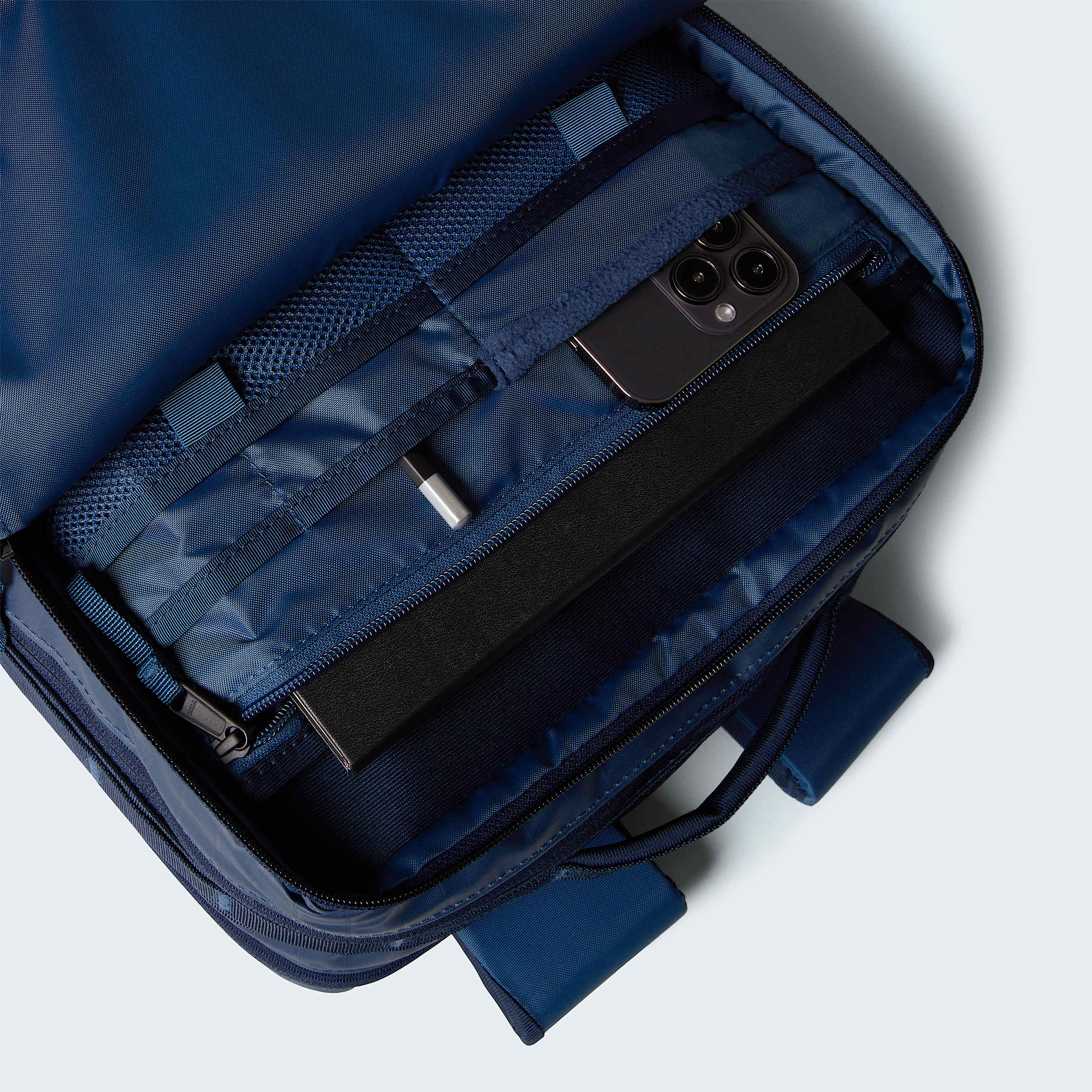 Base Camp Voyager Daypack TNF Shady BlueSummit Navy ALT5