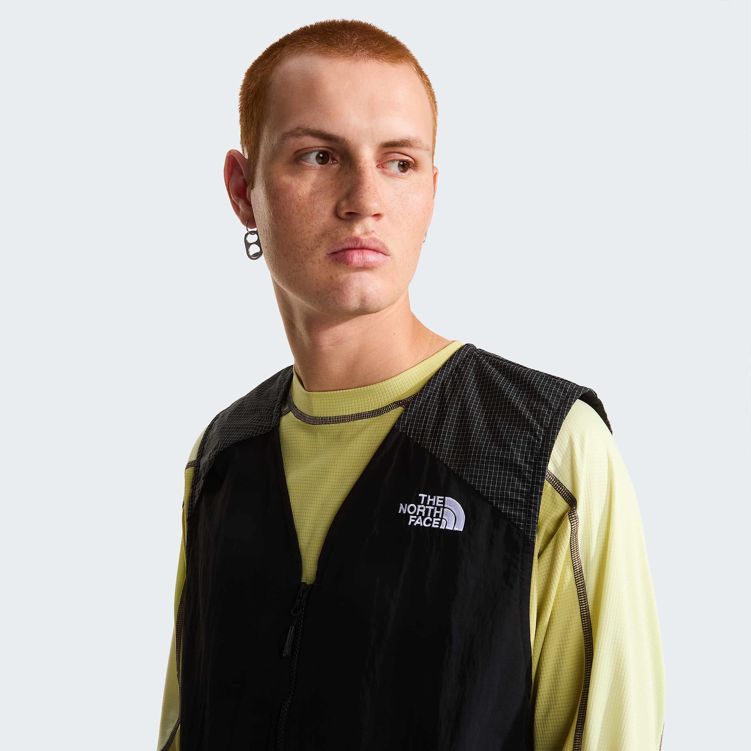 NSE Tech Weste in Unisex TNF ALT7