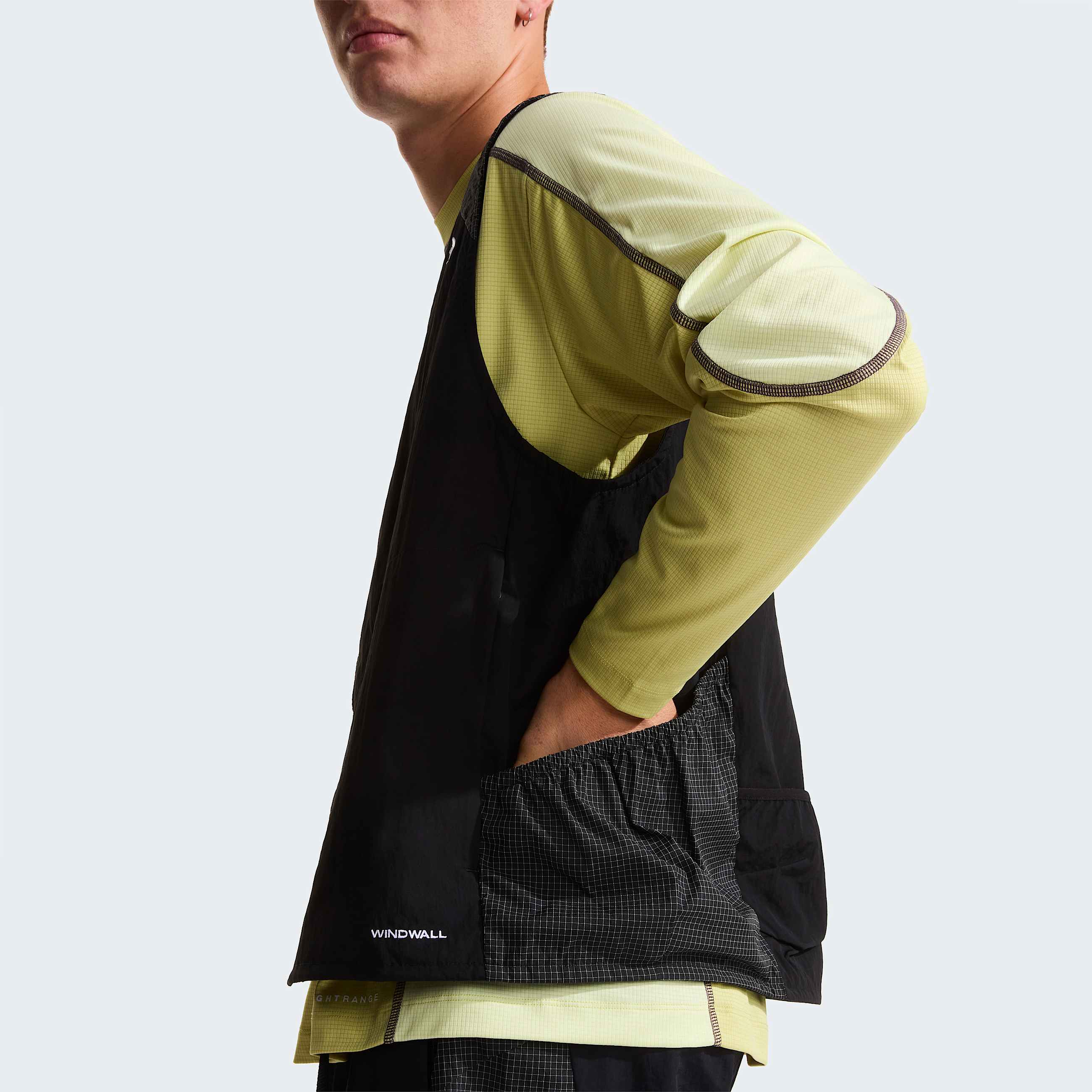 NSE Tech Weste in Unisex TNF ALT9