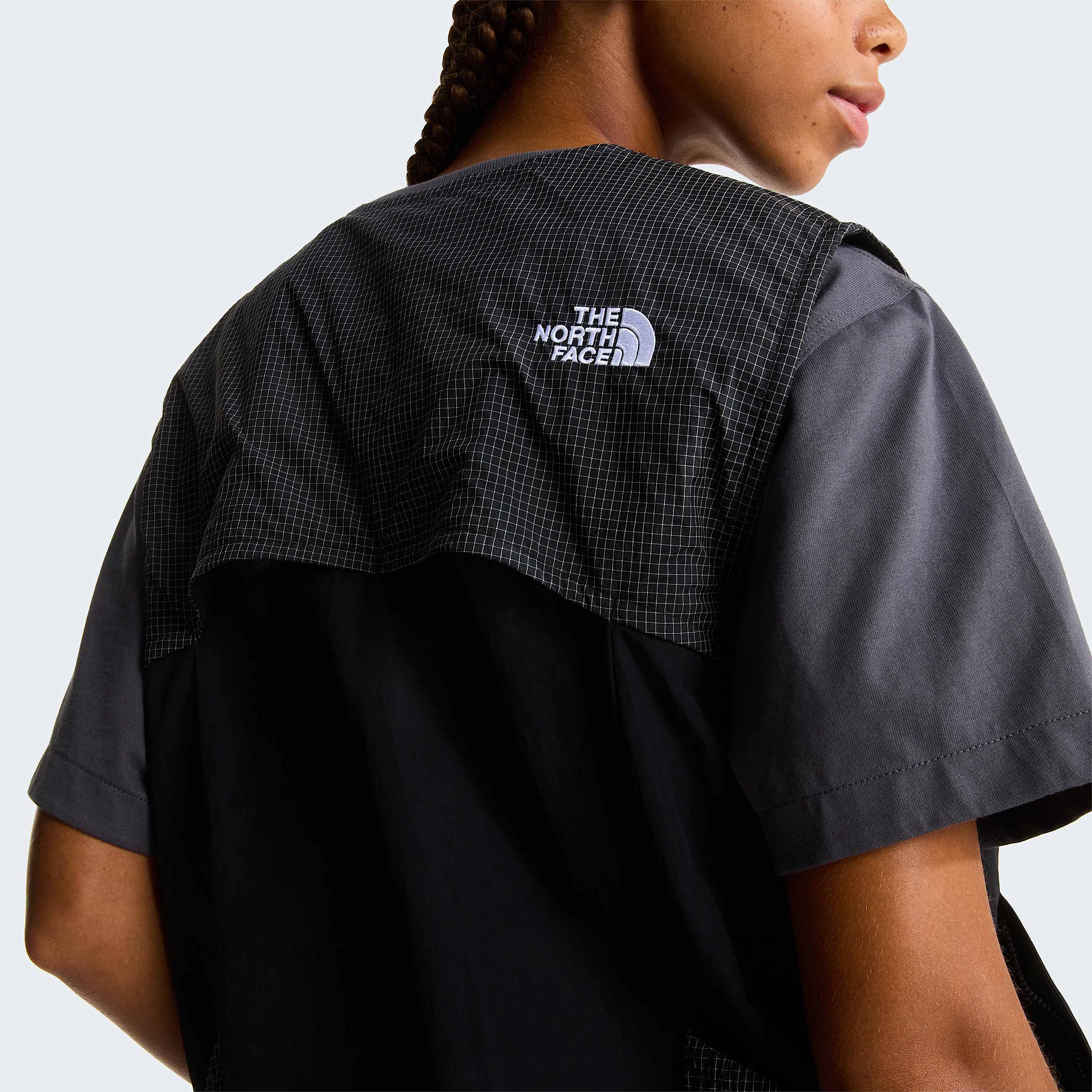 NSE Tech Weste in Unisex TNF ALT18