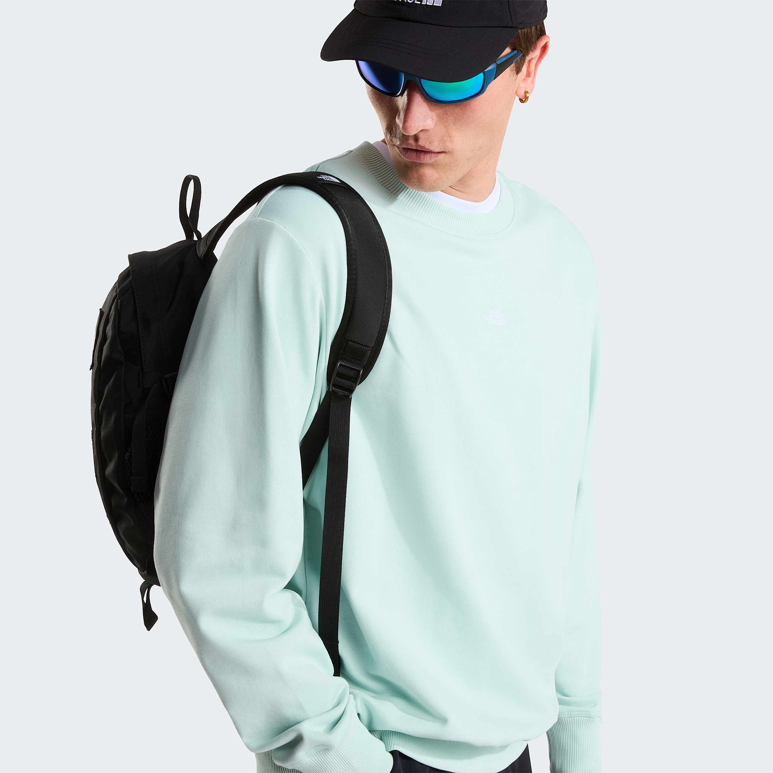 Unisex Essential Light Relaxed Sweatshirt TNF Opal Frost ALT7