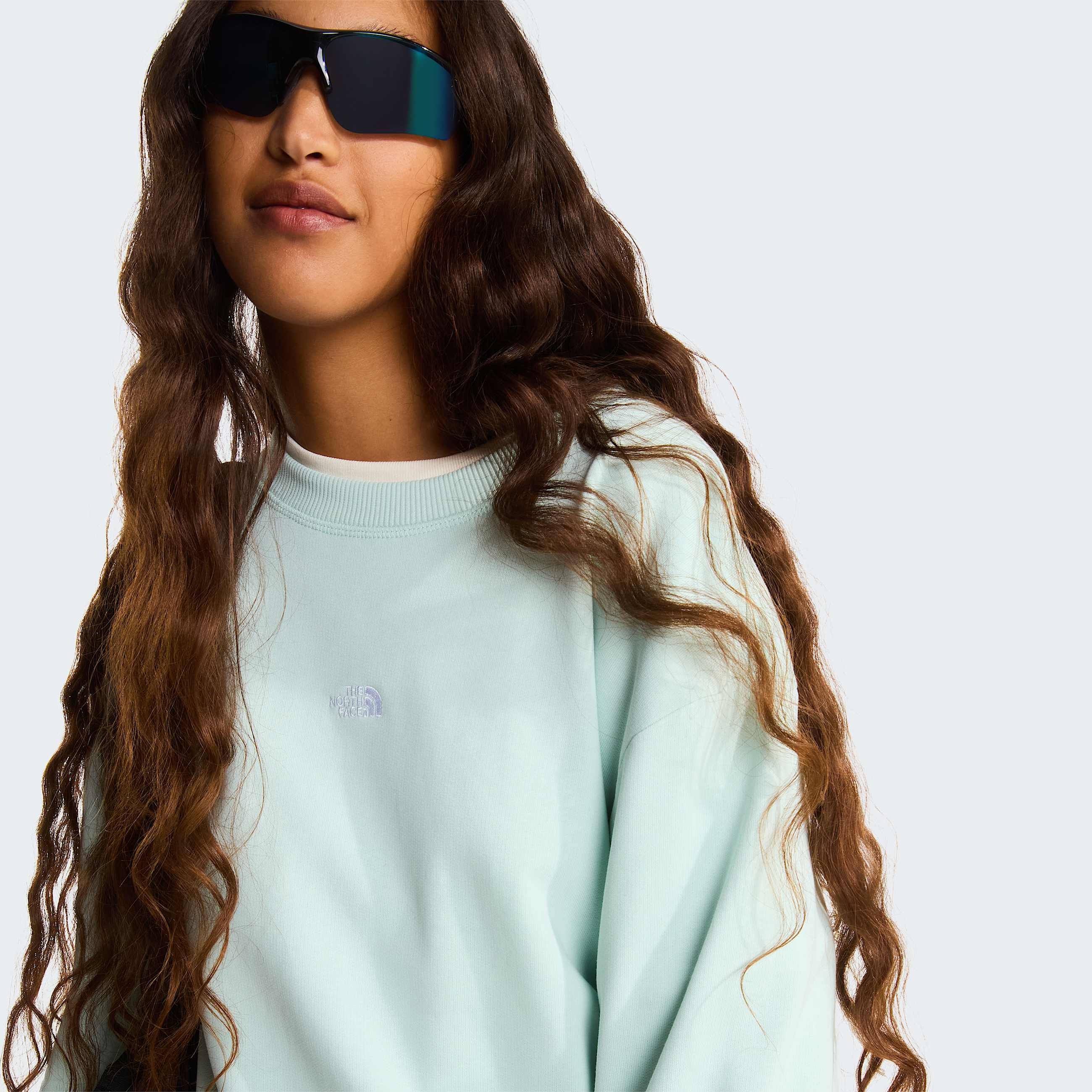 Unisex Essential Light Relaxed Sweatshirt TNF Opal Frost ALT13