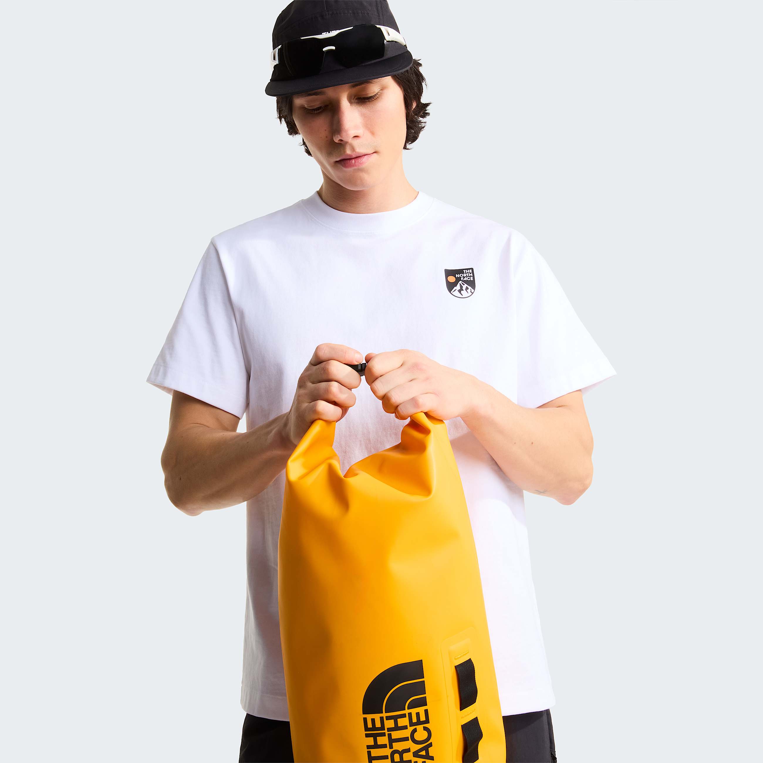 Unisex Vintage Logo Relaxed TShirt TNF ALT8