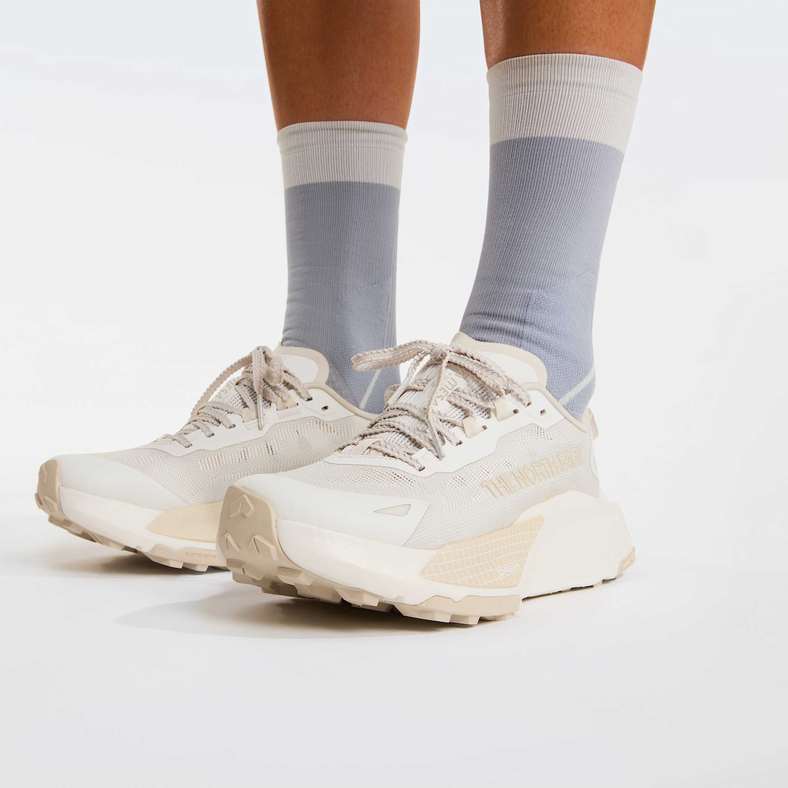 Womens Altamesa 500 V2 Trail Running Shoes TNF White AshWhite Dune ALT4