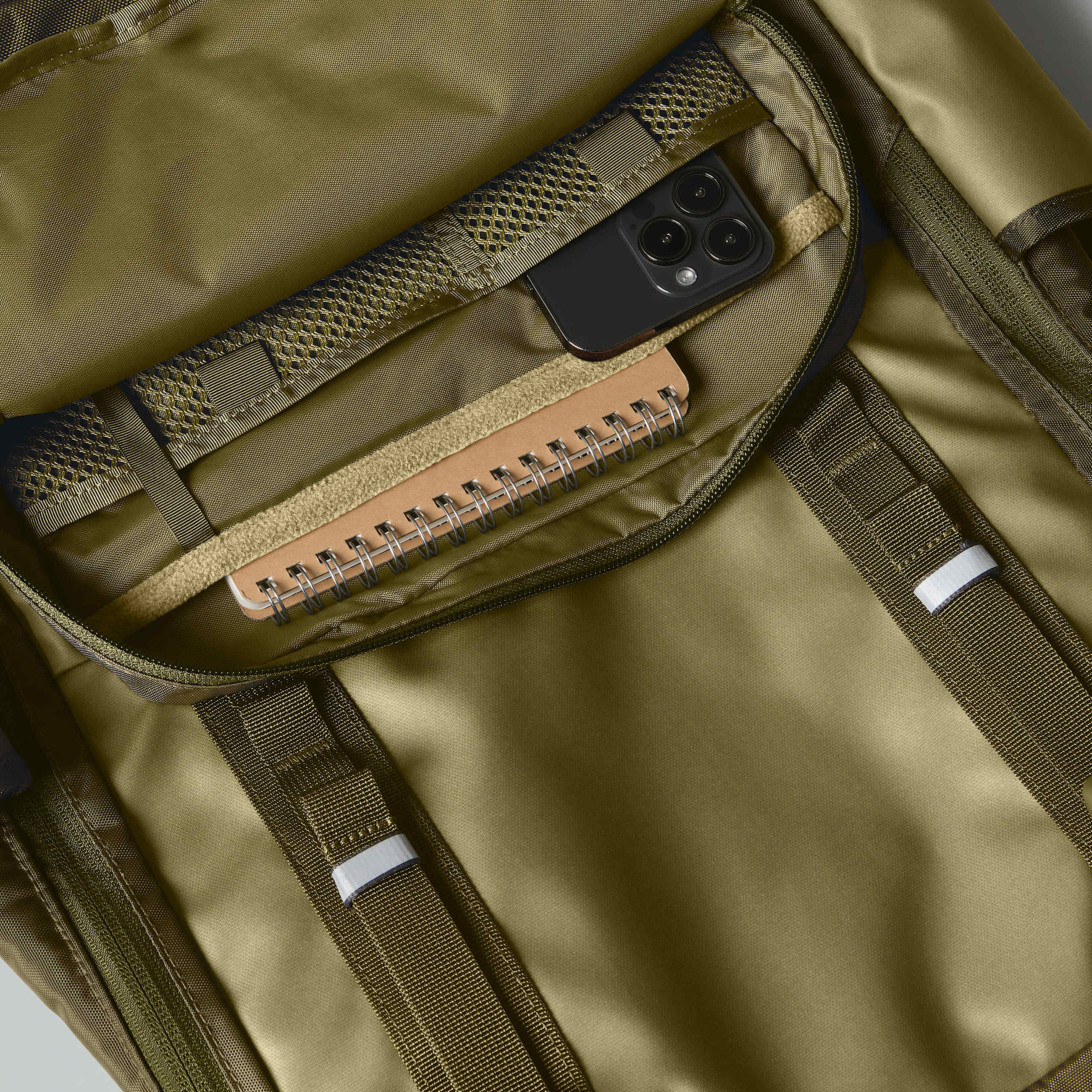 Base Camp Daypack TNF Caraway SeedSycamore ALT5