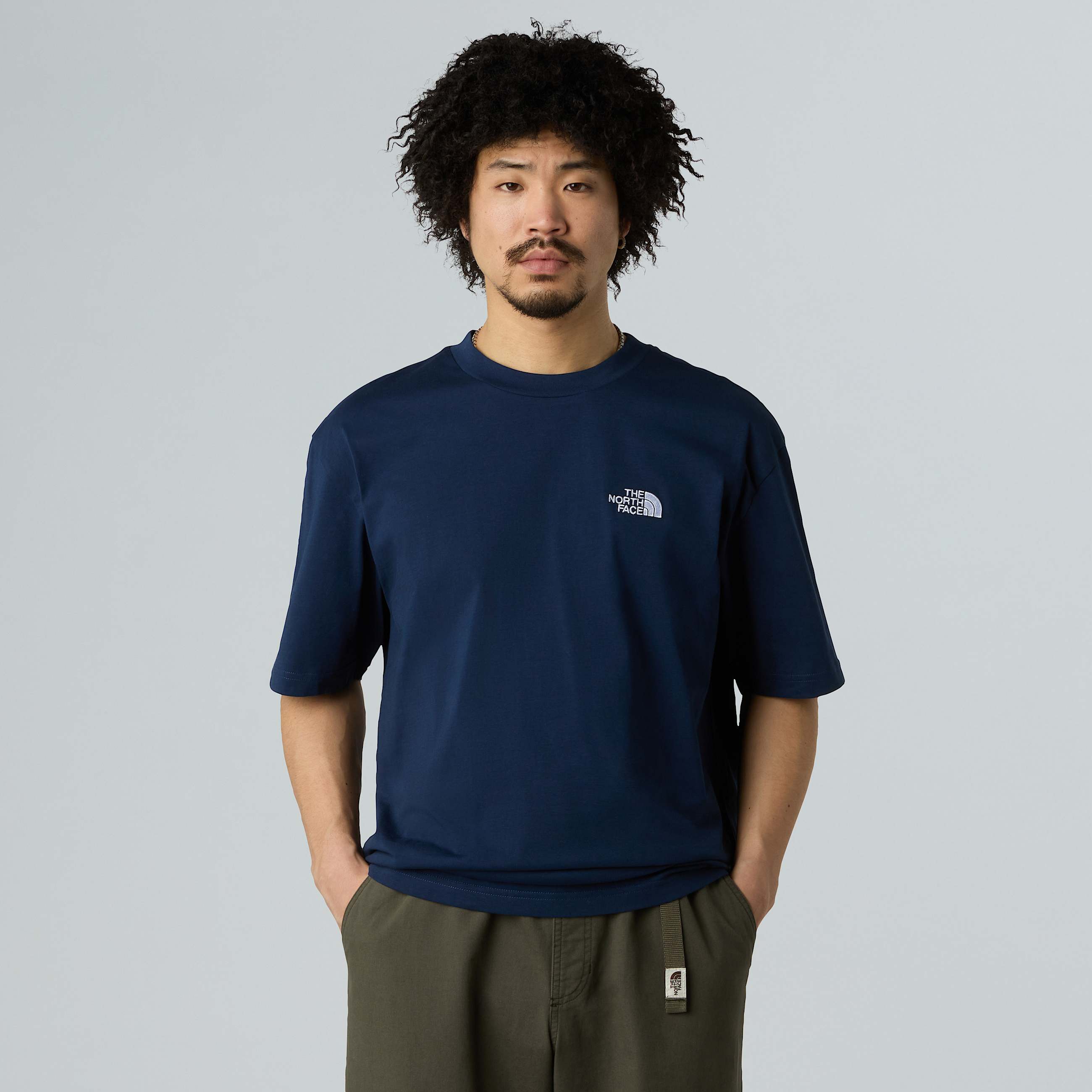 Mens Oversized Essential TShirt TNF ALT4