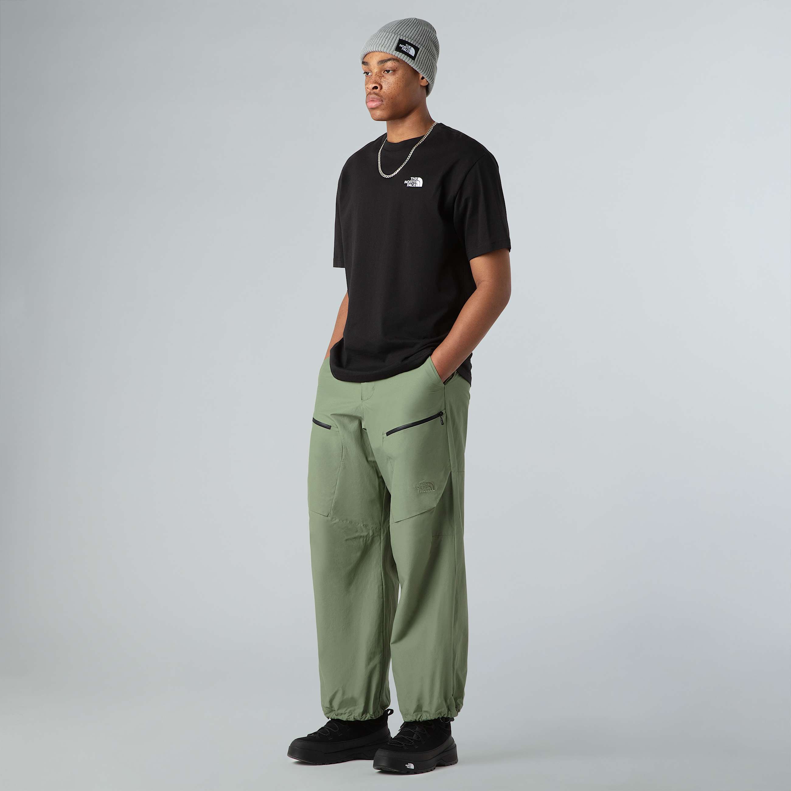 Mens Oversized Essential TShirt TNF ALT5