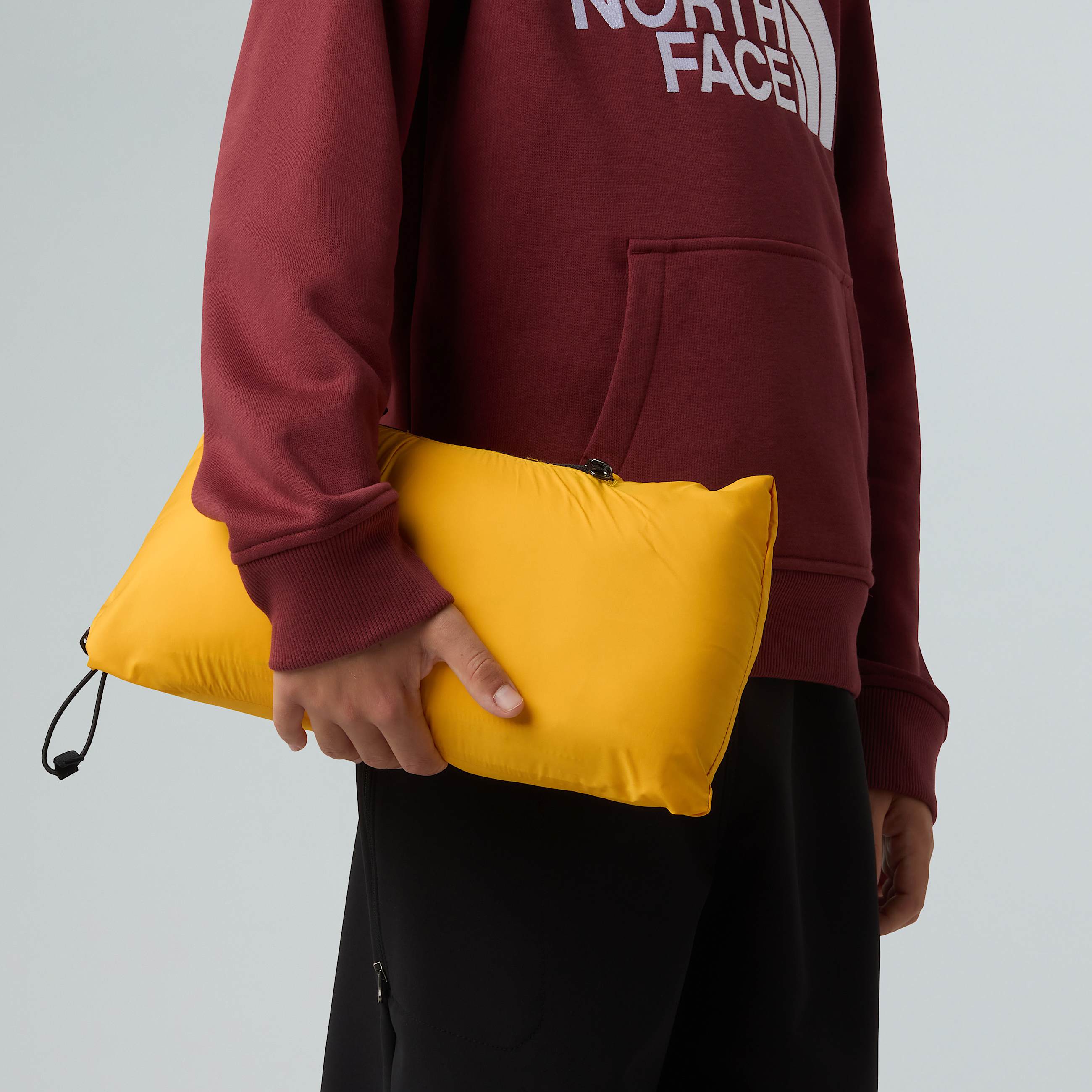 1996 Retro Nuptse Jacket Teen TNF Summit GoldRecycled Down ALT11