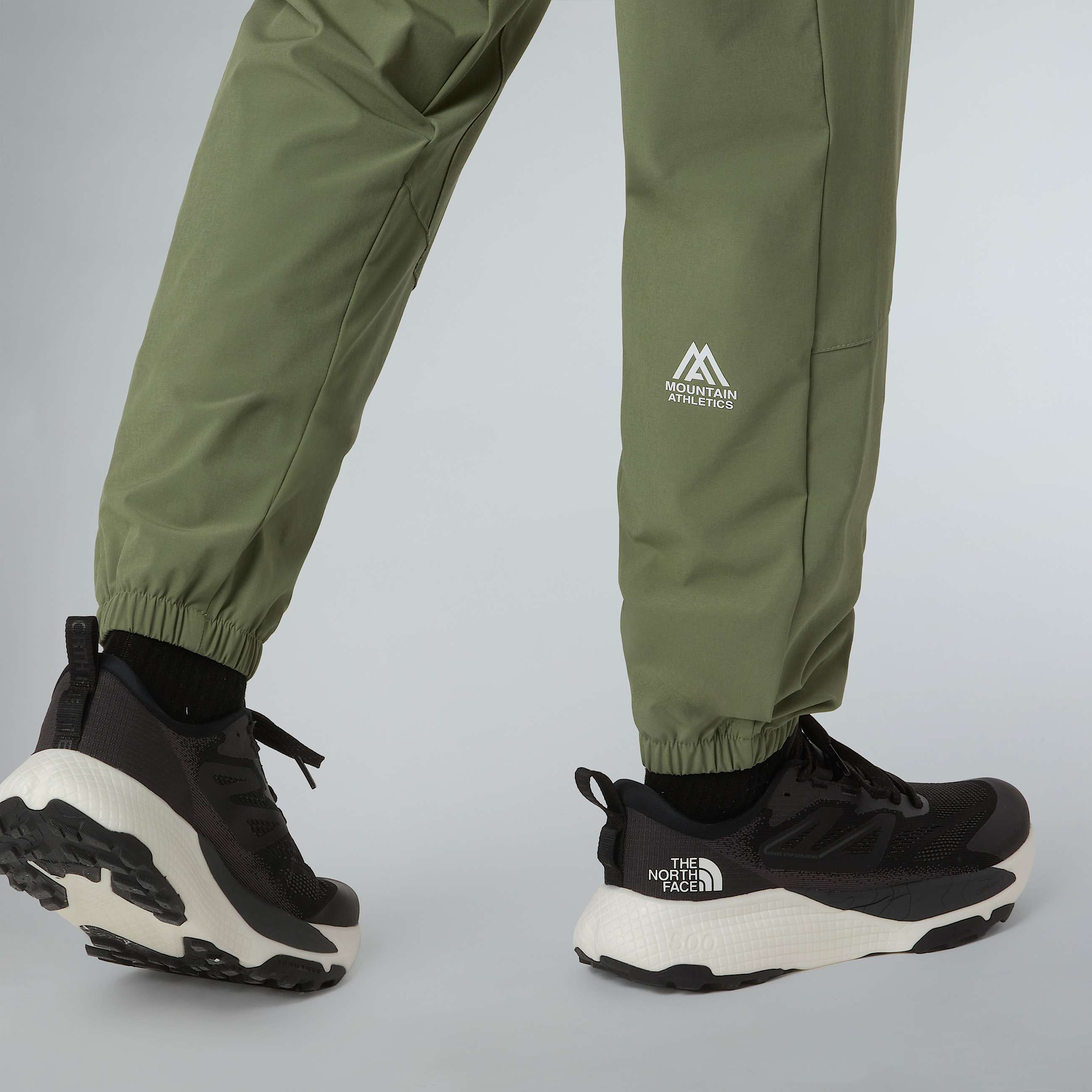 Mens Mountain Athletics Wind Trousers TNF ALT10