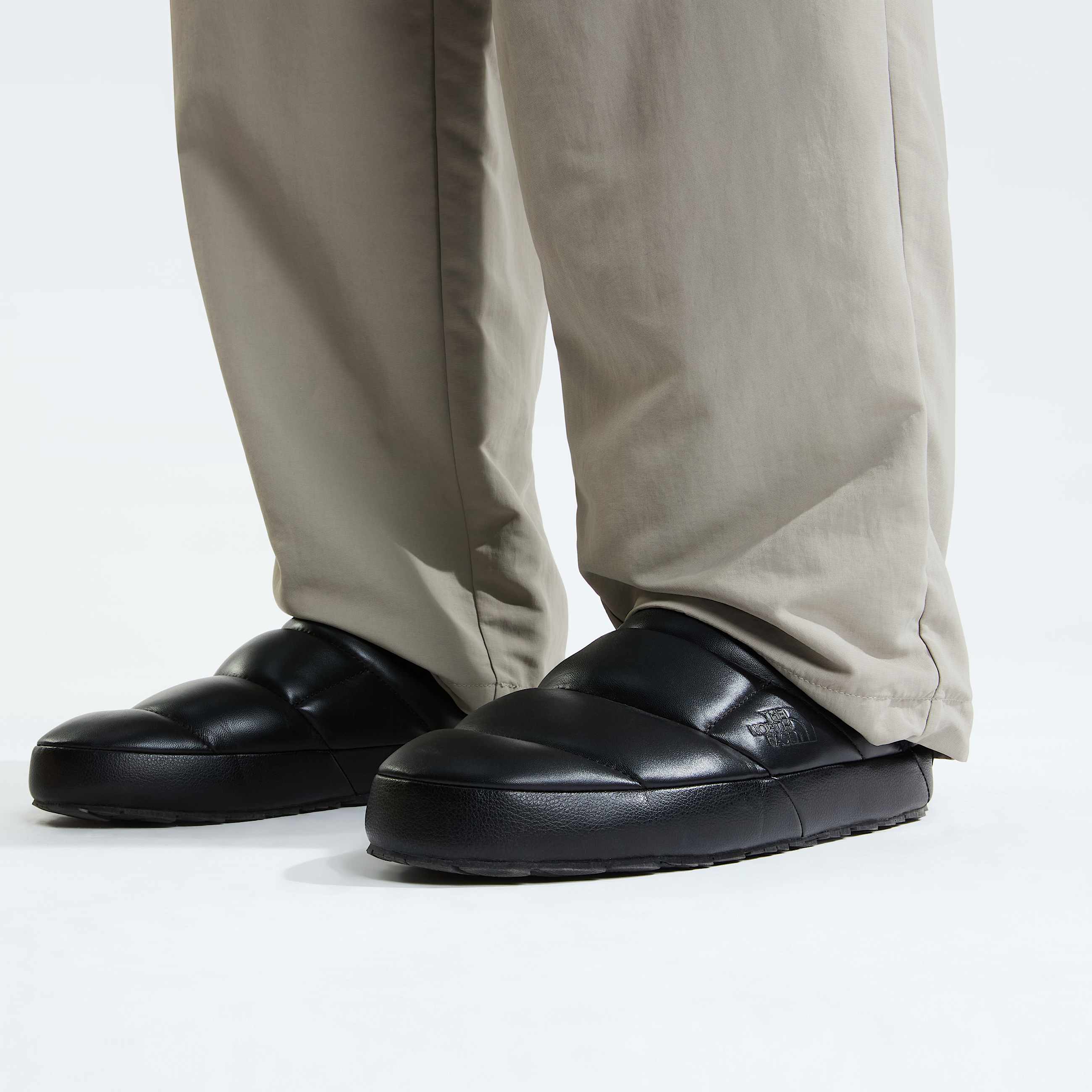 ThermoBall Traction Leather Mules TNF ALT2