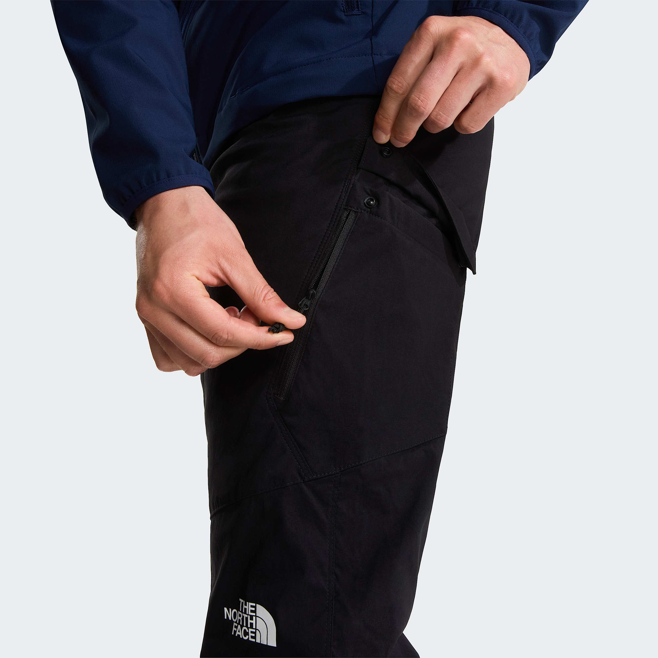 Mens Winter Exploration Regular Tapered Cargo Trousers TNF ALT6