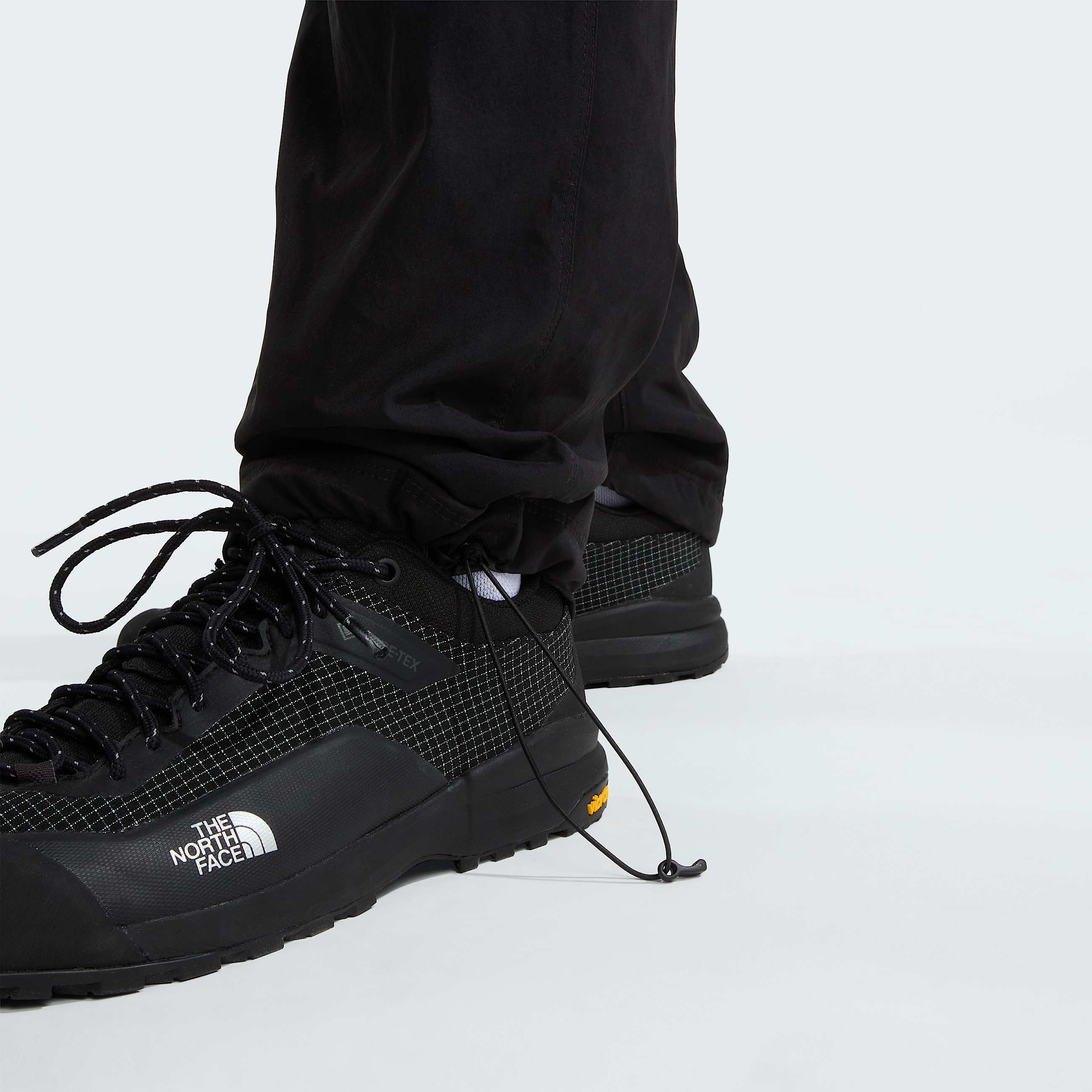 Mens Winter Exploration Regular Tapered Cargo Trousers TNF ALT7