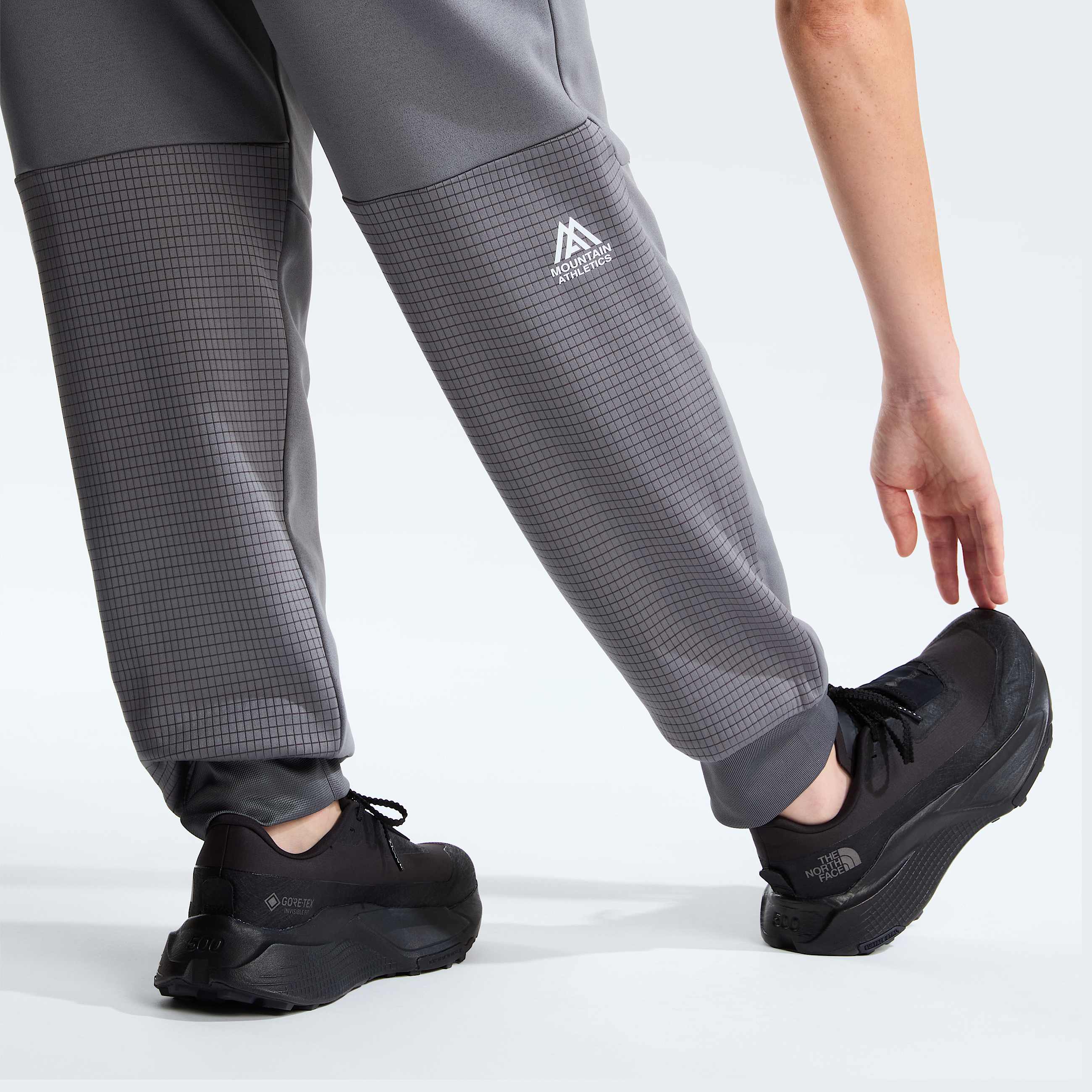 Womens  Mountain Athletics Fleece Joggers 20 TNF ALT6