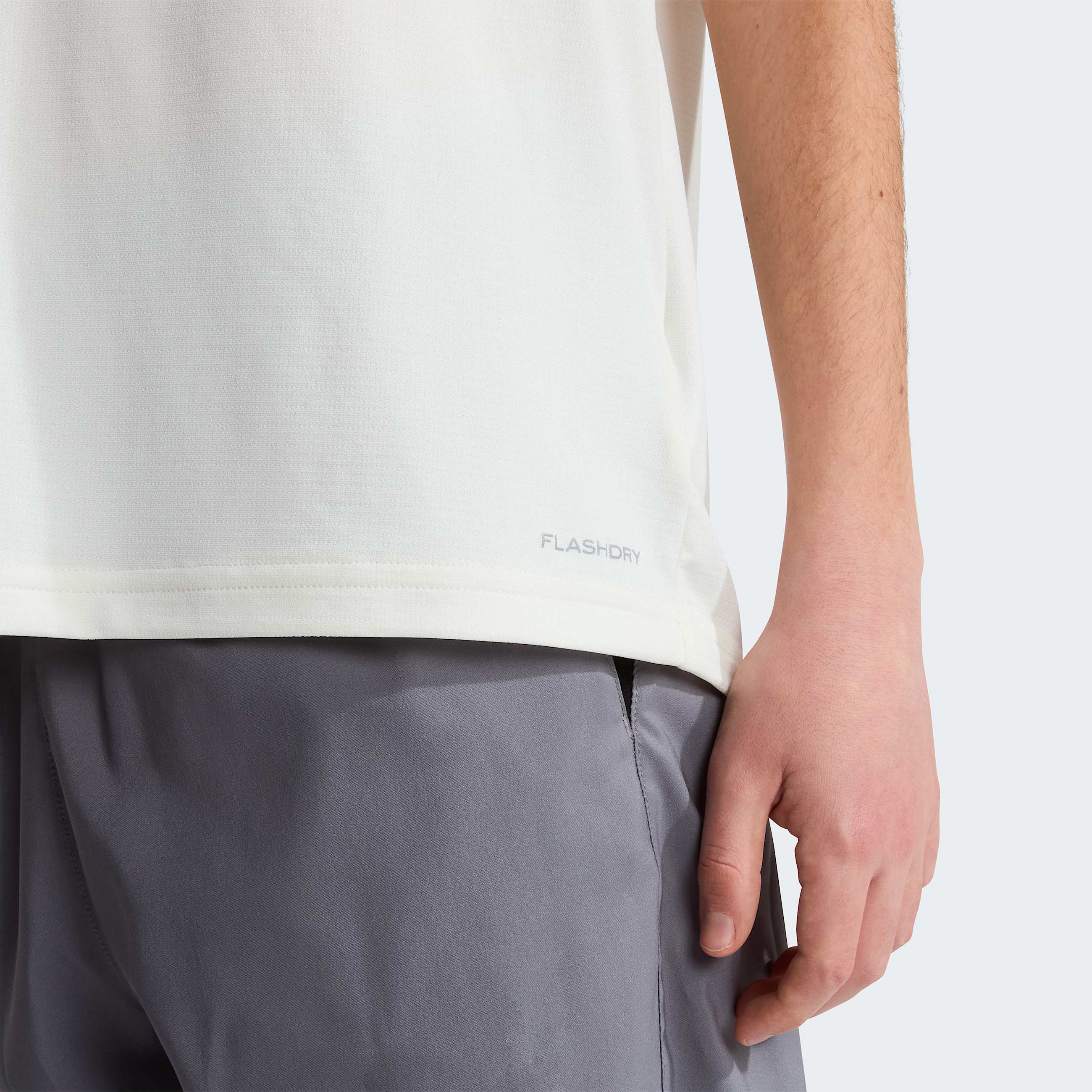 Teens 247 TShirt TNF White Dune ALT5