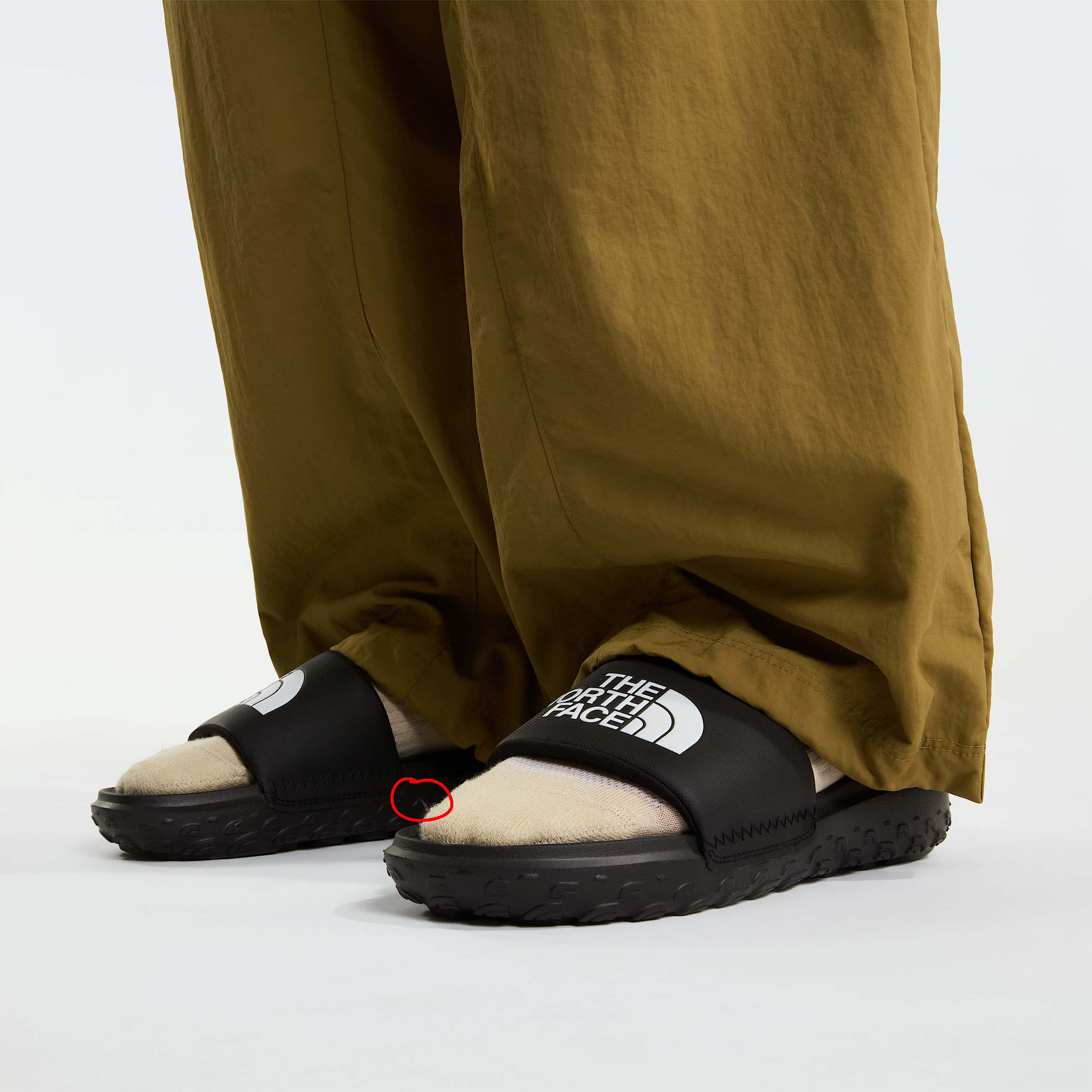 Never Stop Cush Slides M TNF ALT2