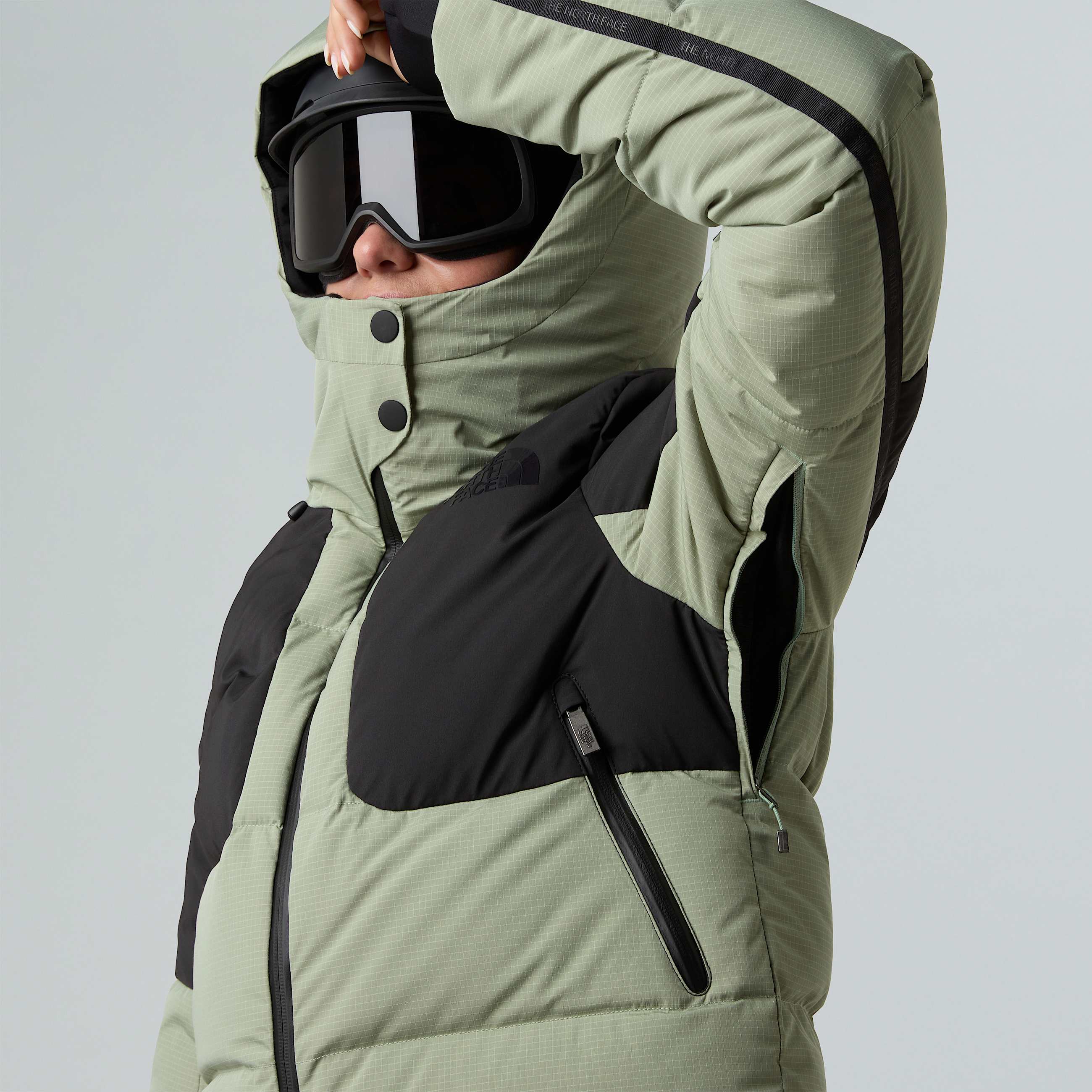 Womens Cold Spell Cropped Down Jacket TNF ALT9