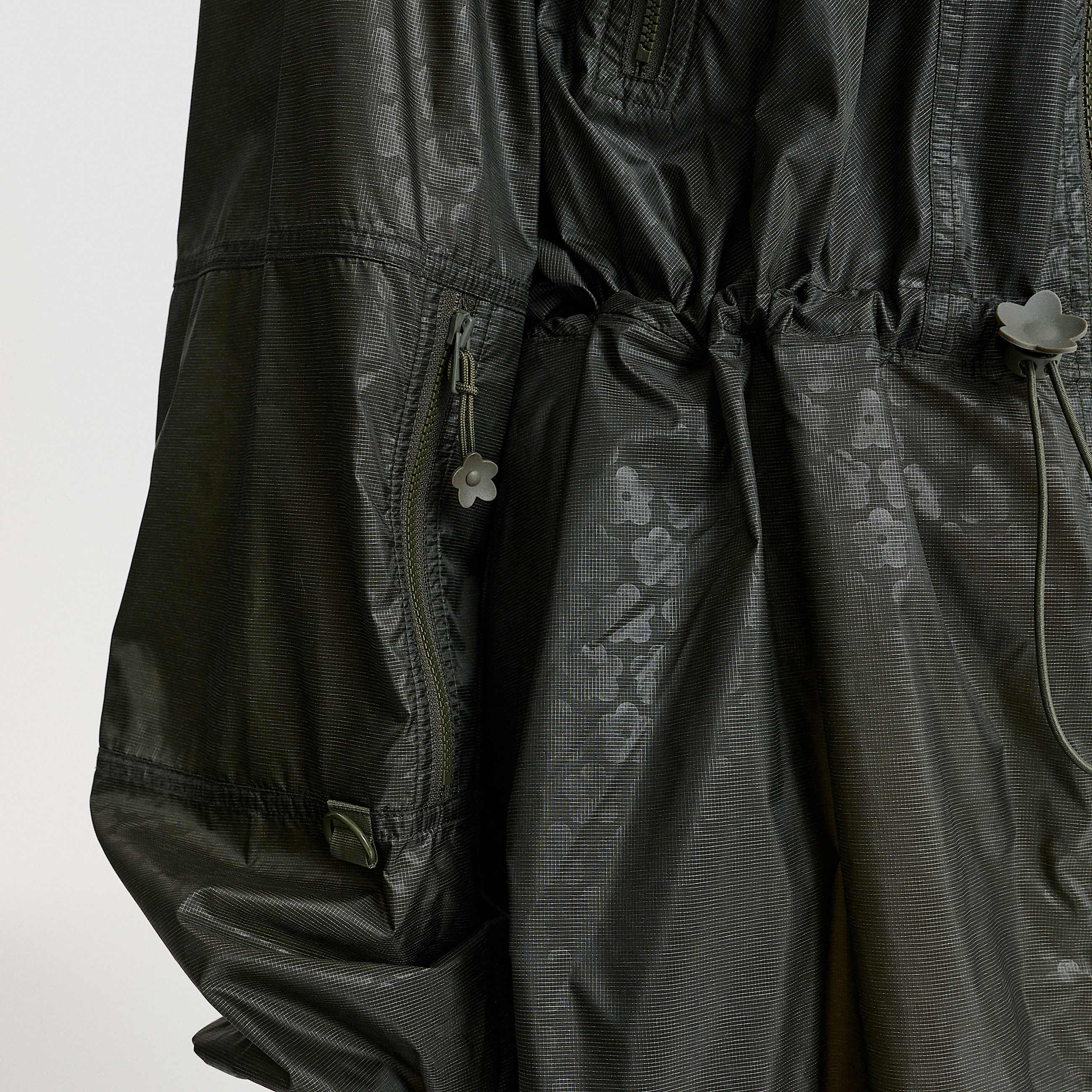 TNF X Cecilie Bahnsen Long Wind Jacket Emma TNF ALT3