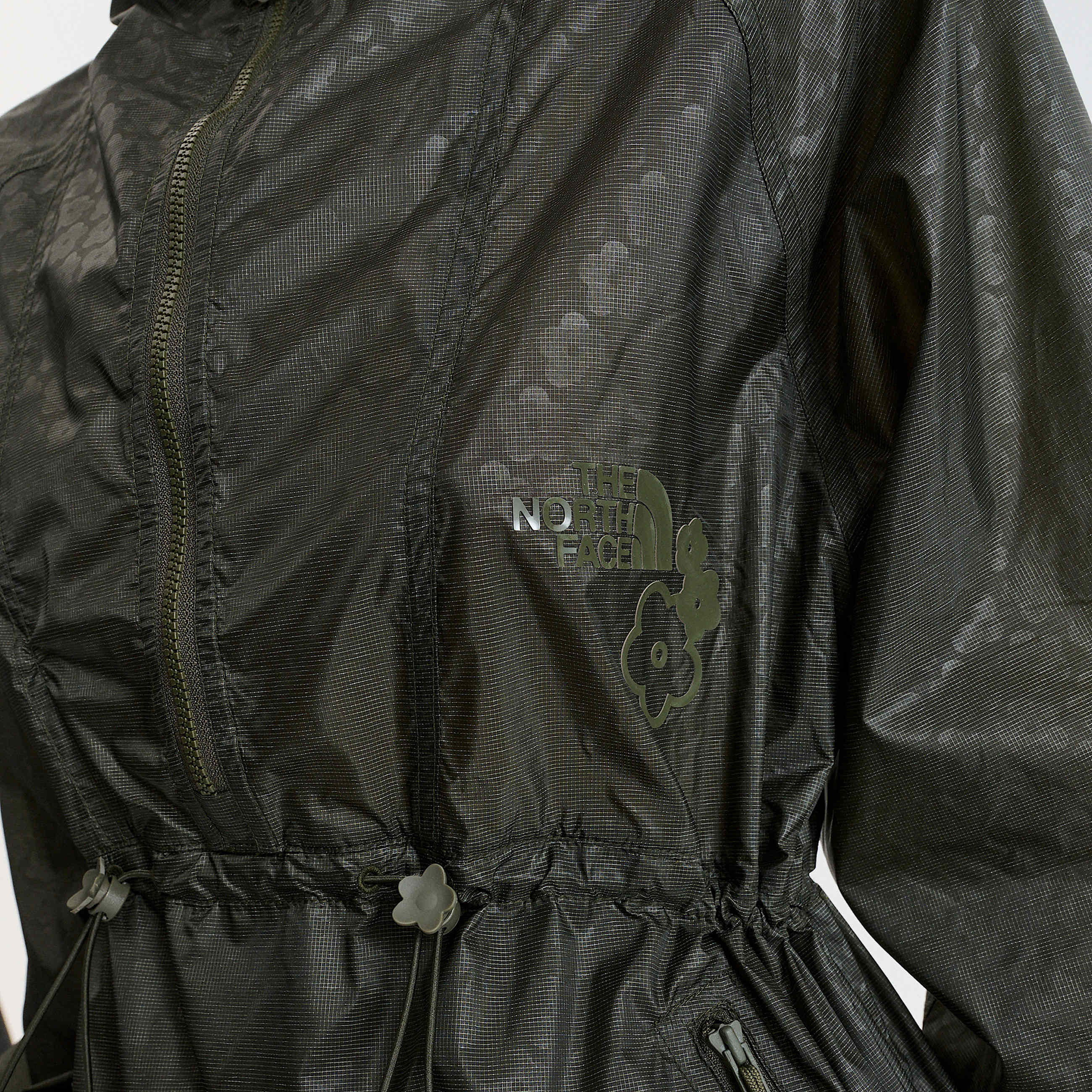 TNF X Cecilie Bahnsen Pullover Wind Jacket Marlowe TNF ALT3