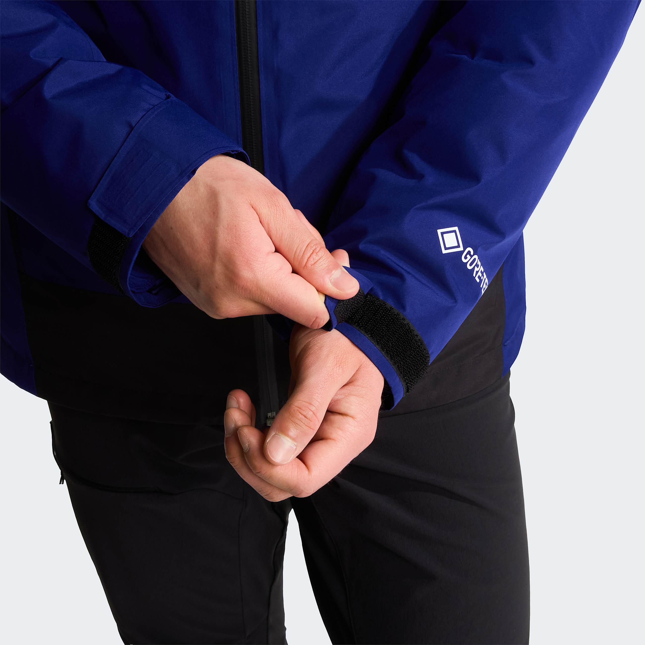 Mens Mountain Light Triclimate 3in1 GORETEX Jacket TNF Bold BlueTNF Black ALT10