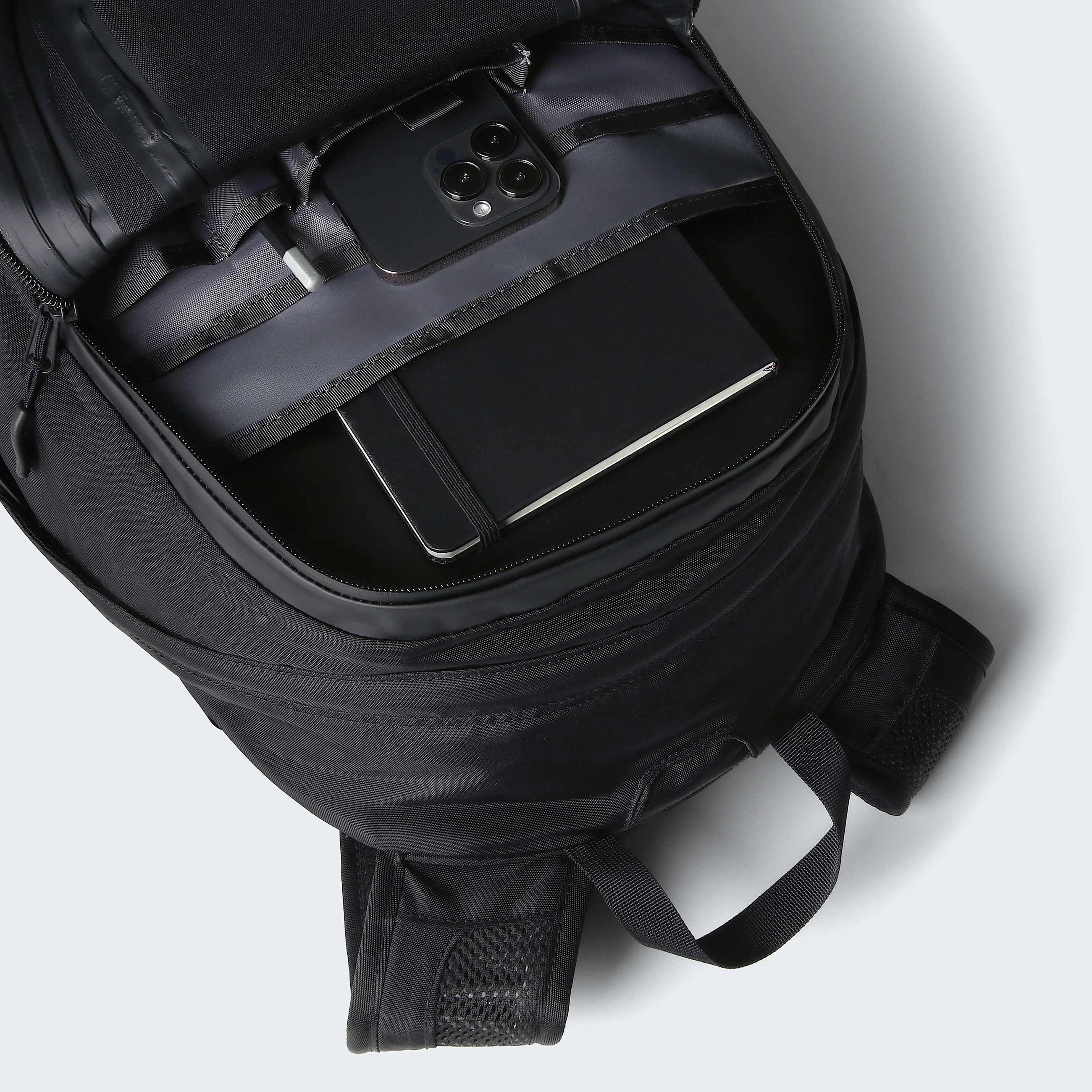 Hot Shot Base Camp Rucksack TNF ALT5