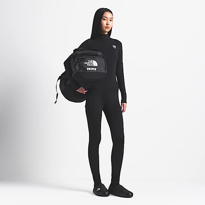 The North Face X SKIMS Base Camp Duffel  S TNF SK Onyx HERO