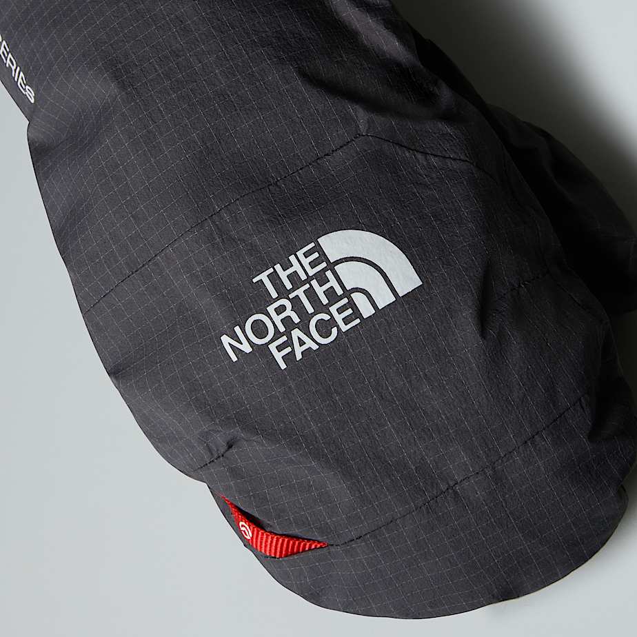 Summit FUTURELIGHT AMK Overmitten TNF ALT3