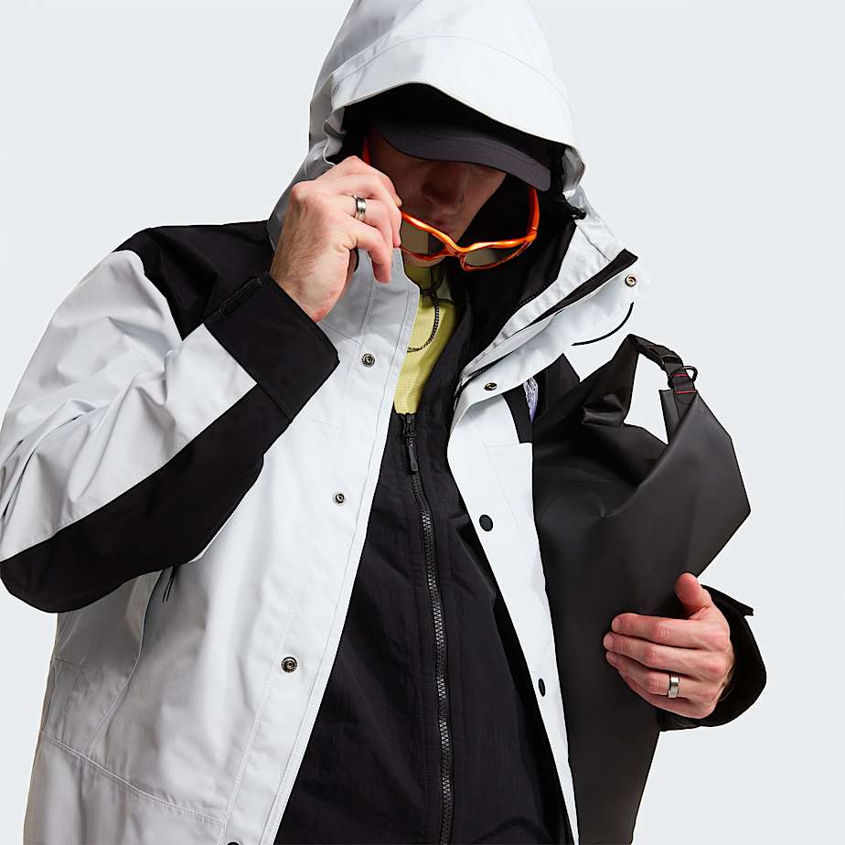 Unisex GORETEX Mountain Jacket TNF Pearl StoneTNF Black ALT13