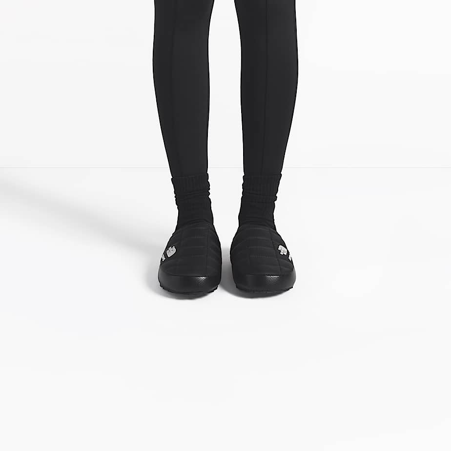 Chaussons ThermoBall™ Traction V The North Face X SKIMS - 2
