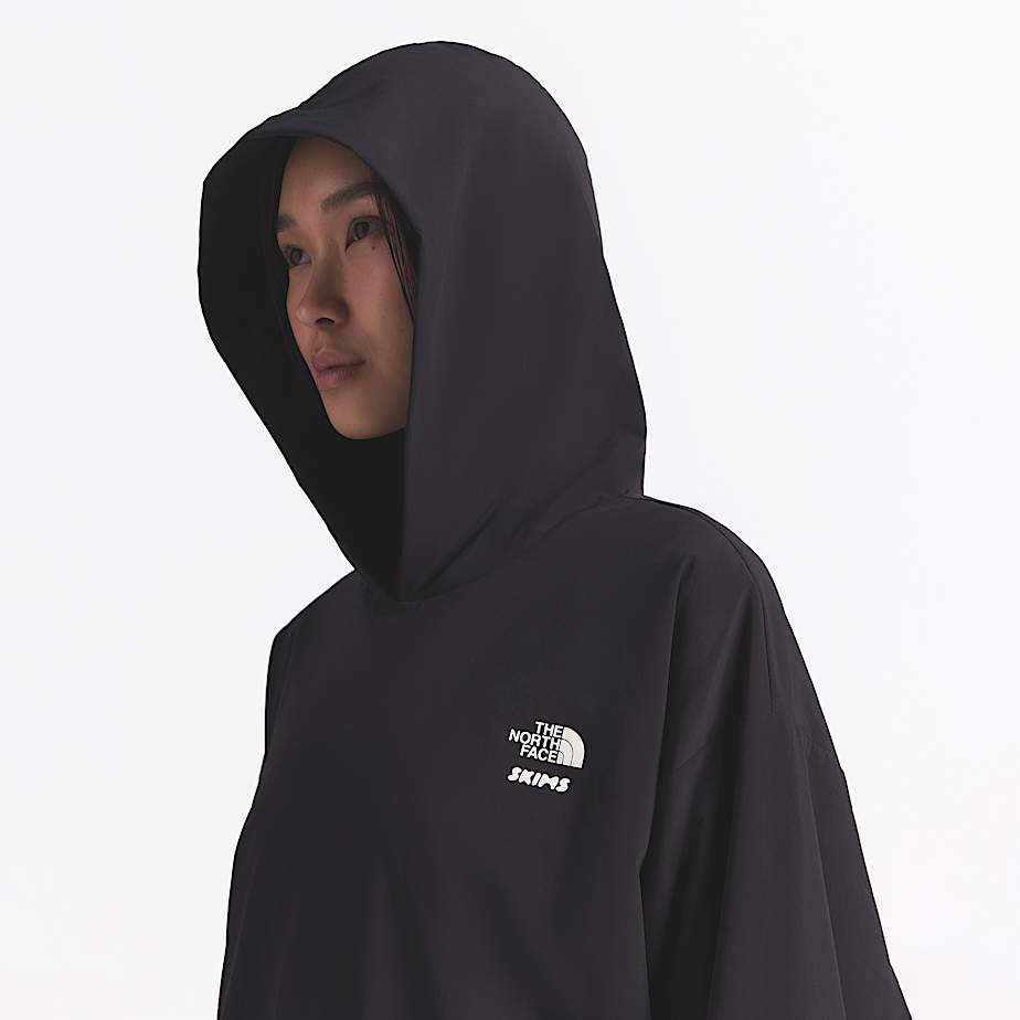 Sweat  capuche Ventrix pour femme The North Face X SKIMS TNF SK Onyx ALT2