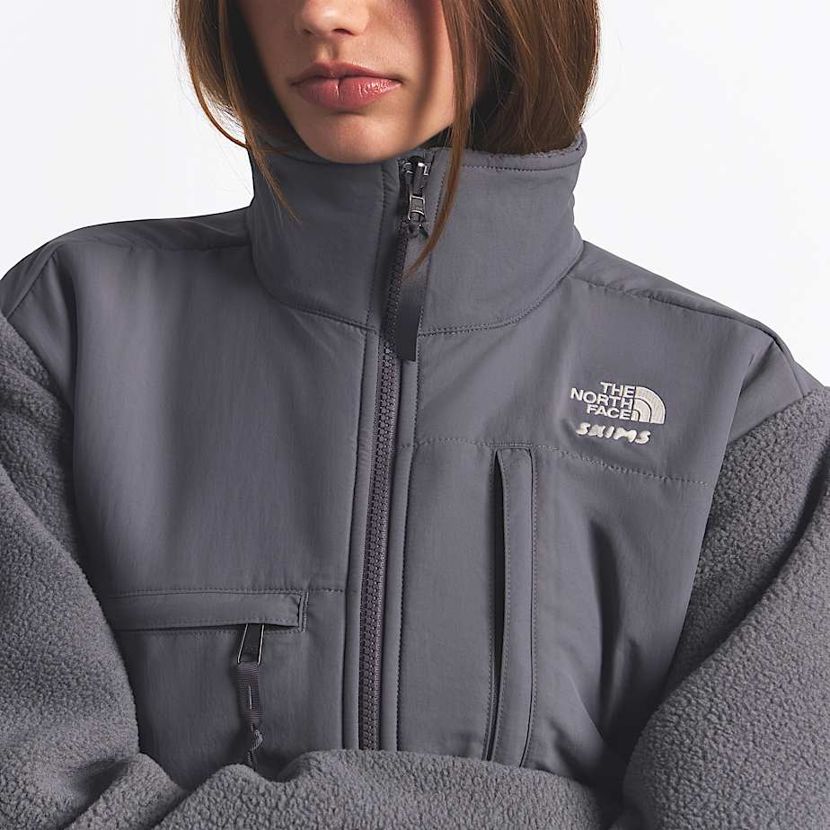 Unisex The North Face X SKIMS 1995 Denali Fleecejacke TNF SK Gunmetal ALT3