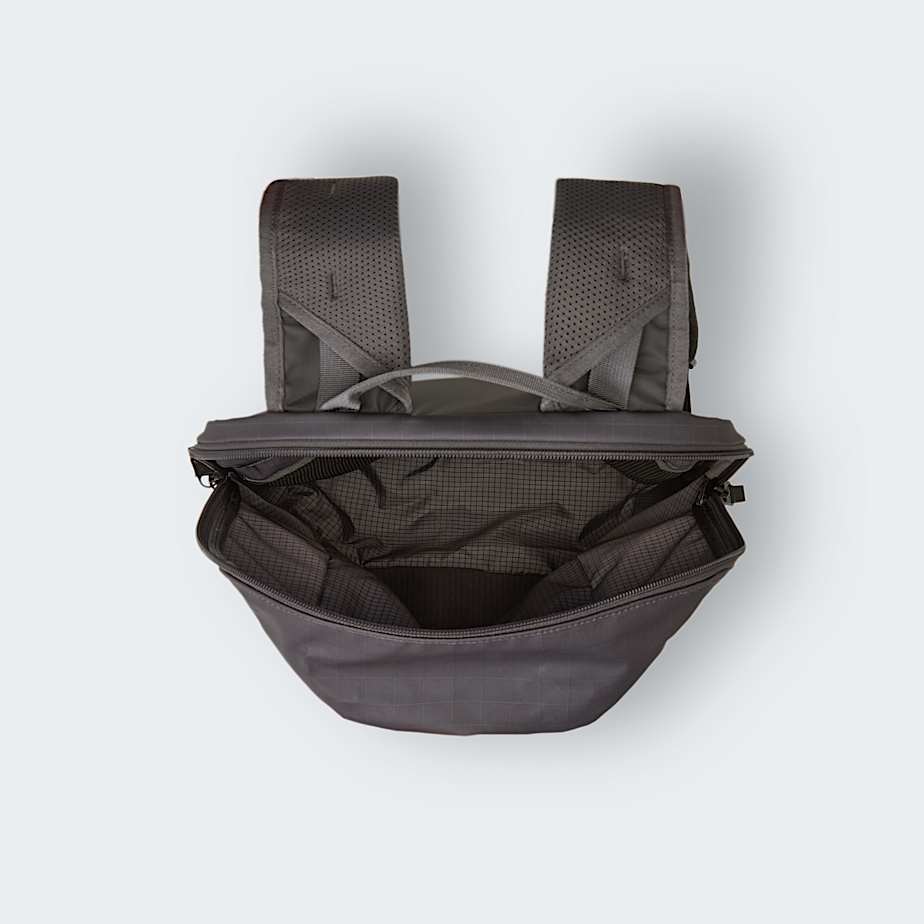 Sac  dos lger Base Camp Voyager Pro TNF Anthracite GreyTNF Black ALT4